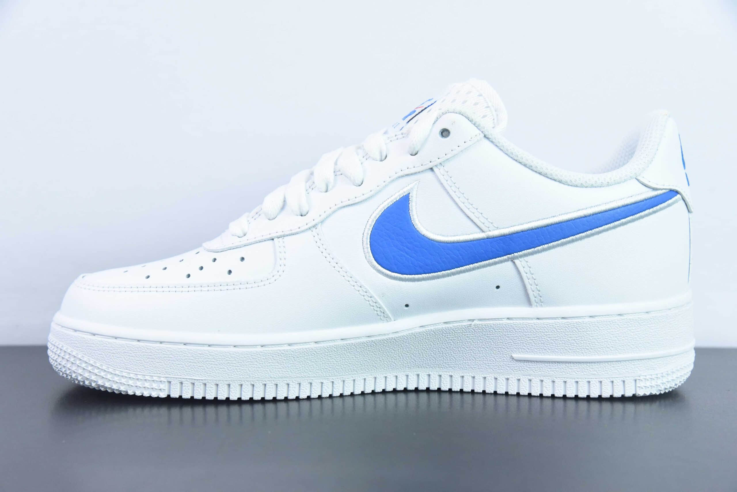 耐克Nike Air Force 1 '07 Low 白蓝空军一号经典低帮休闲板鞋纯原版本 货号：FN7804-100