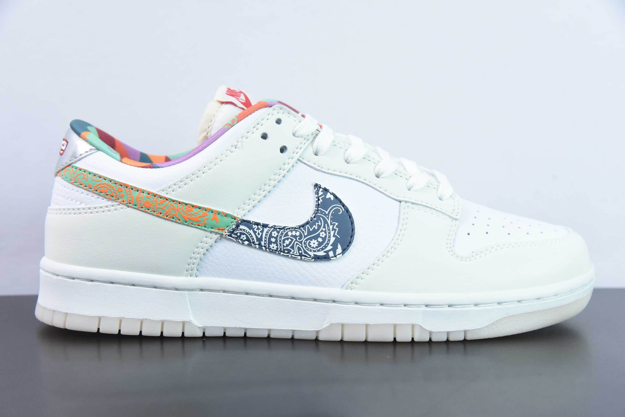 耐克Nike DUNK SB Low Decon 白色七彩鸳鸯SB低帮休闲滑板鞋纯原版本货号:FN8913-141