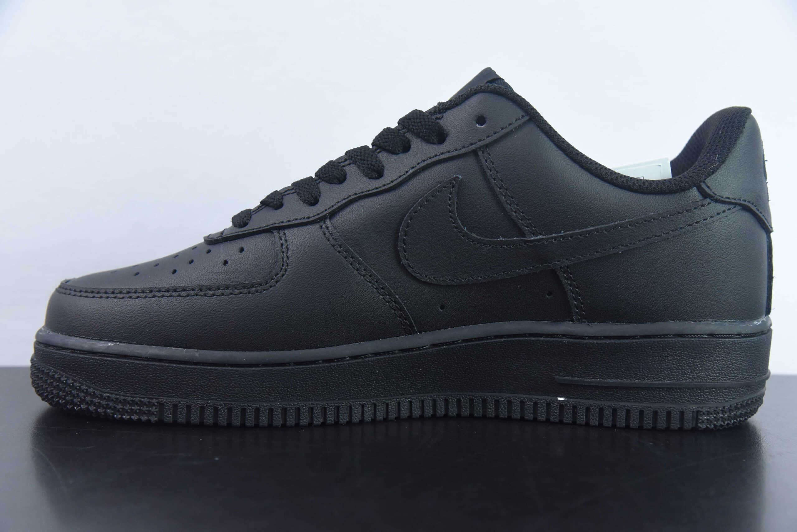 耐克Nike Air Force 1 Low黑武士纯黑经典空军一号低帮百搭休闲运动板鞋纯原版本 货号：DD8959-001