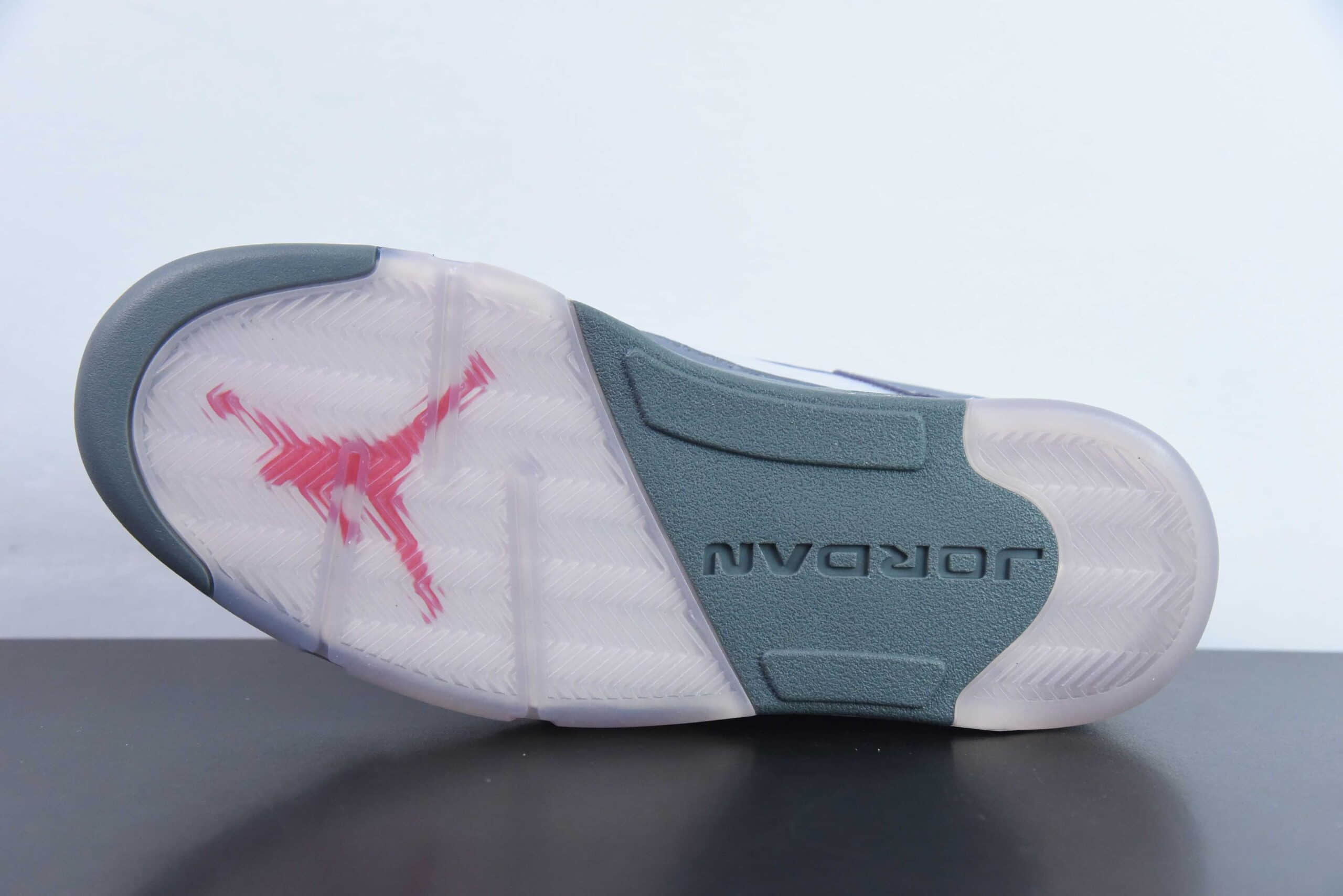 乔丹Air Jordan 5 Retro Low Indigo Haze AJ5灰紫色低帮复古文化篮球鞋纯原版本 货号:FJ4563-500