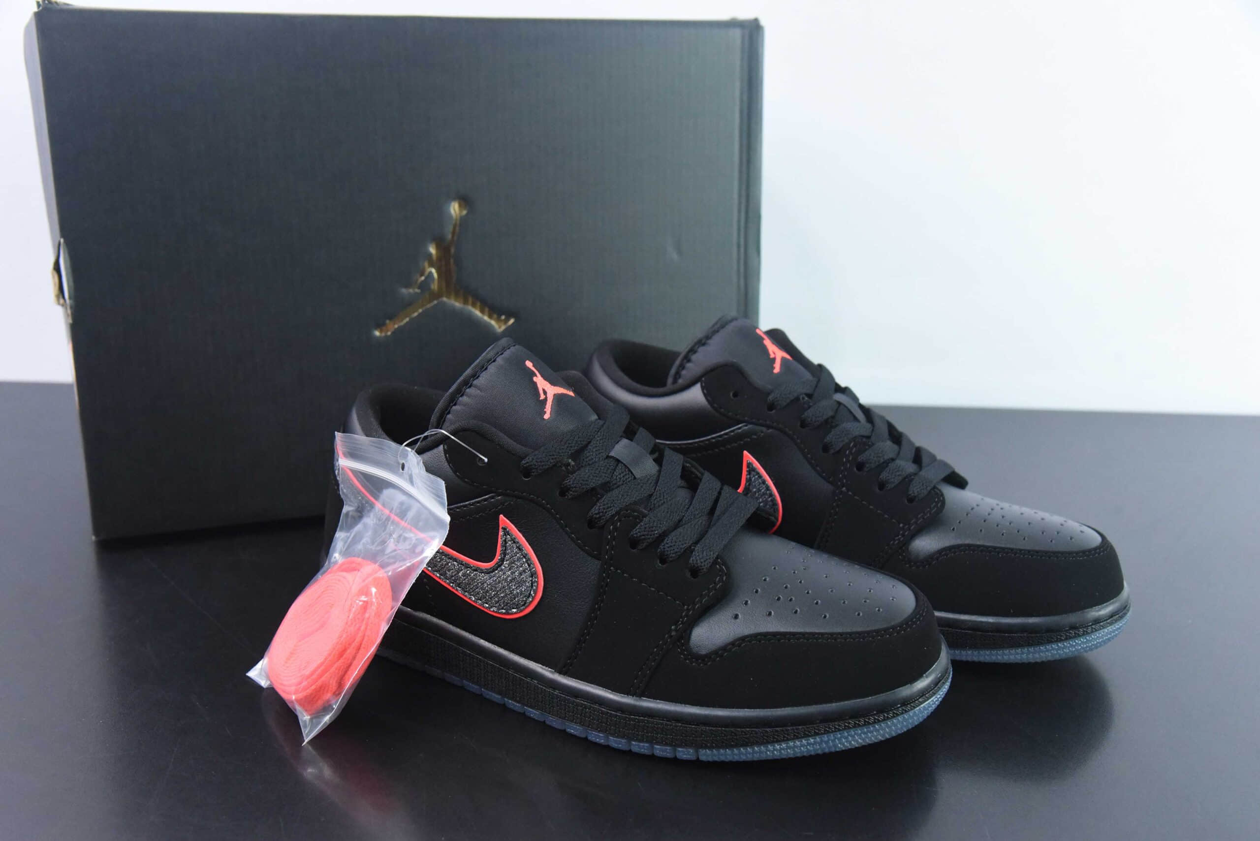乔丹Air Jordan 1 Low ”Red Orbit“ AJ1轨道黑红低帮文化休闲篮球鞋纯原版本 货号：CK3022-006 