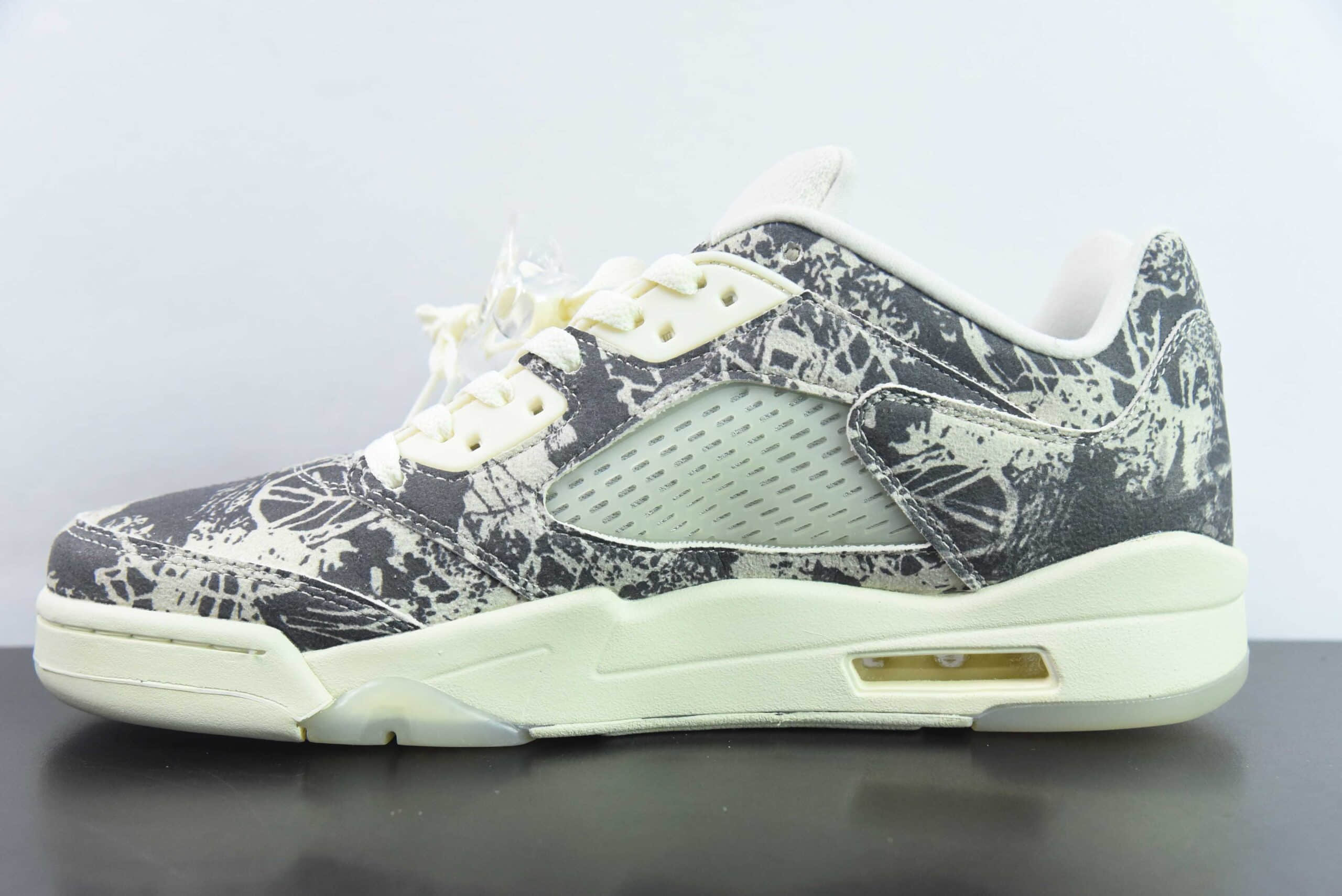 乔丹Air Jordan 5 Low ”Expression“ AJ5 乔5绒面白灰黑抽象涂鸦低帮篮球鞋纯原版本 货号：DA8016-100 