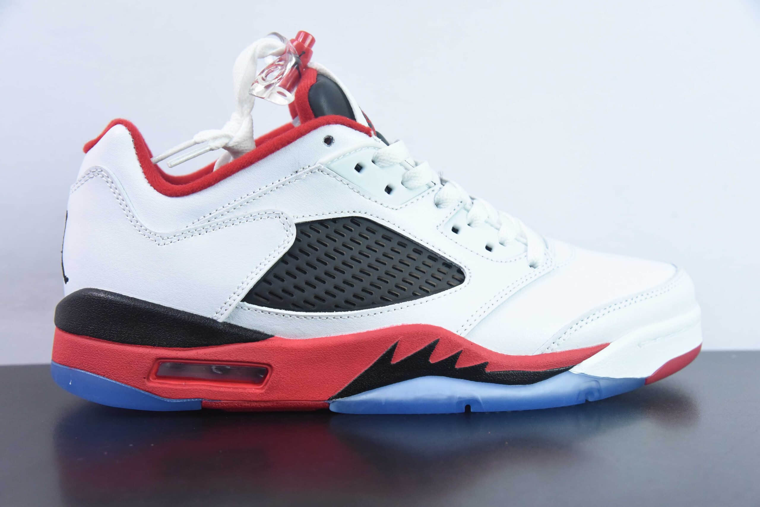 乔丹Air Jordan 5 Low ”Fire Red“ AJ5 乔5白红流川枫低帮篮球鞋纯原版本 货号：819171-101