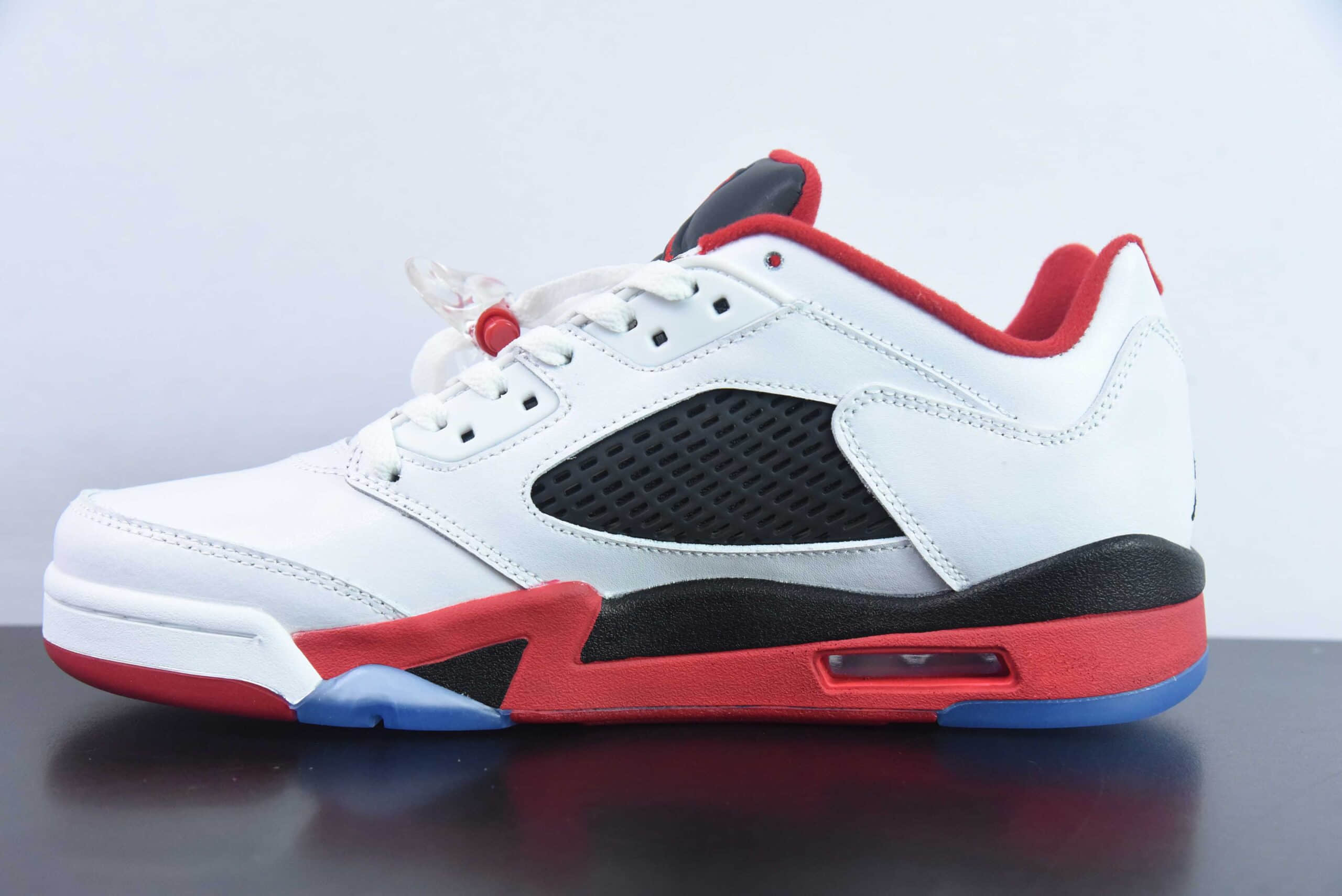 乔丹Air Jordan 5 Low ”Fire Red“ AJ5 乔5白红流川枫低帮篮球鞋纯原版本 货号：819171-101