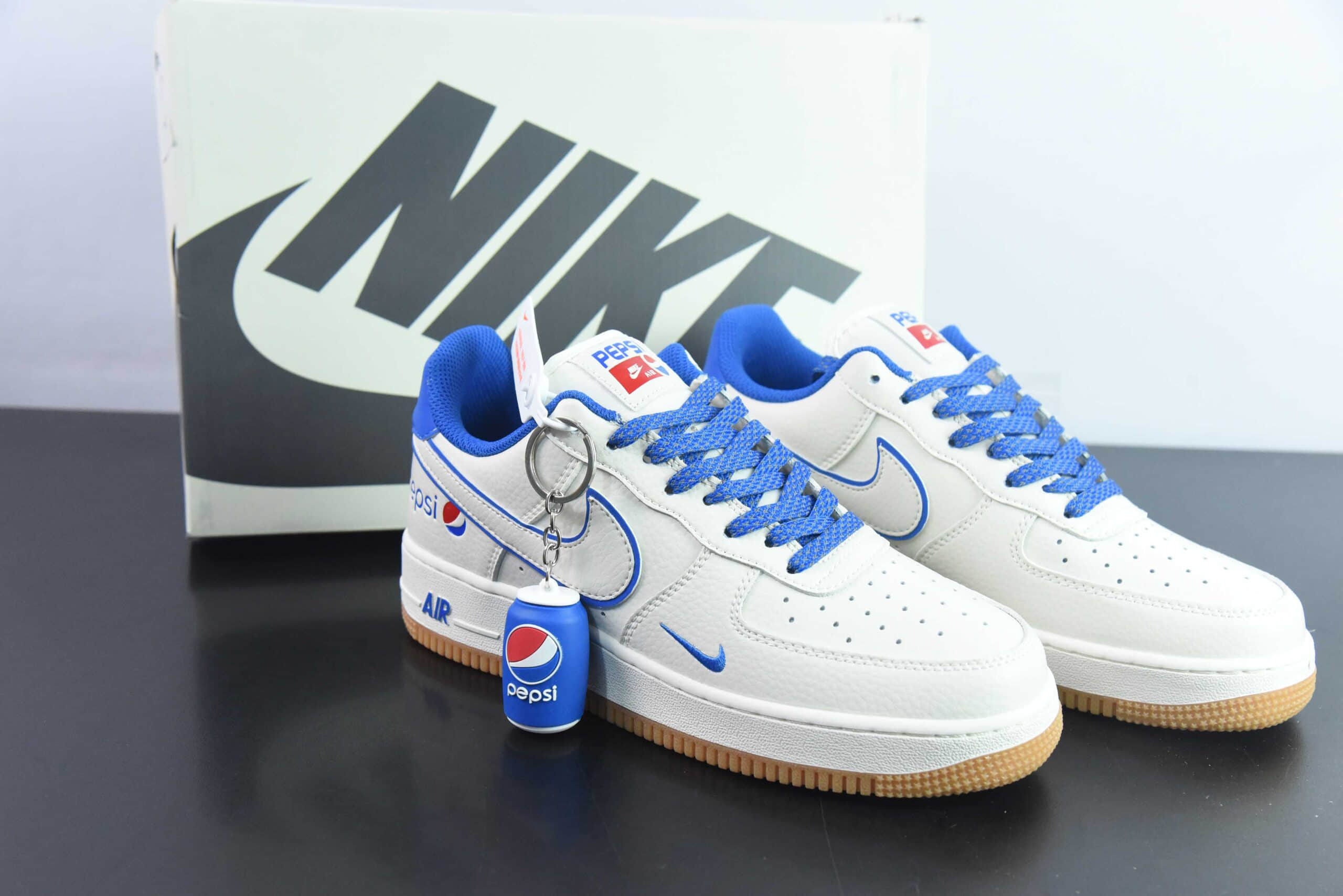 耐克Nike Air Force1 Low “百事可乐联名三代”空军一号低帮休闲板鞋纯原版本 货号：HD1699-101