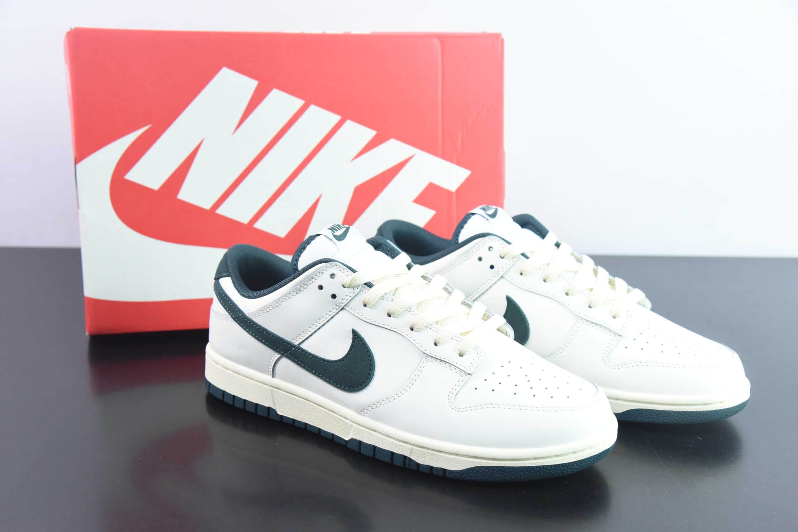 耐克Nike Dunk SB Low Athletic Department 做旧白绿SB低帮休闲滑板鞋纯原版本 货号：FQ8080-133 
