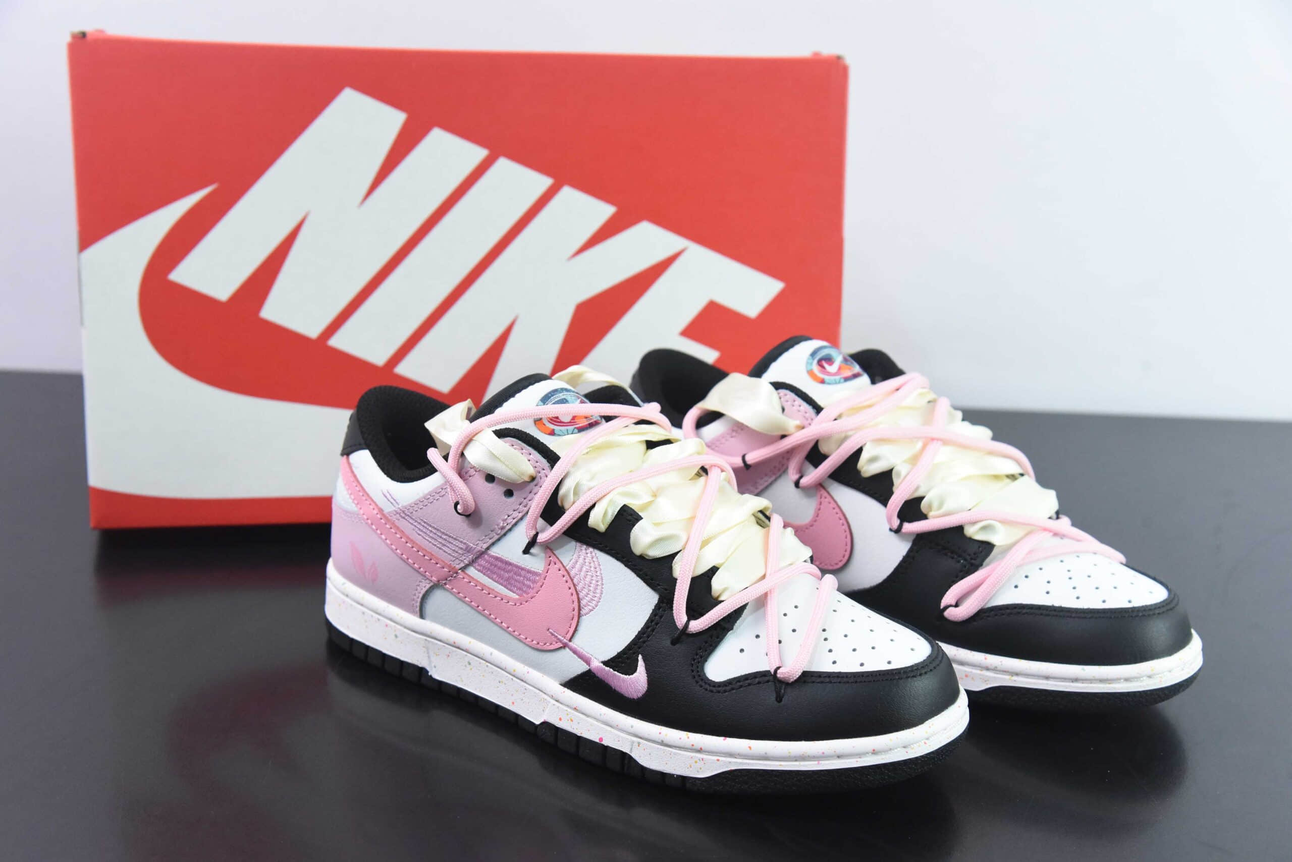 耐克Nike SB Dunk Low 反转黑白粉三勾解构抽绳鞋带SB低帮休闲滑板鞋纯原版本 货号:FD4623-155