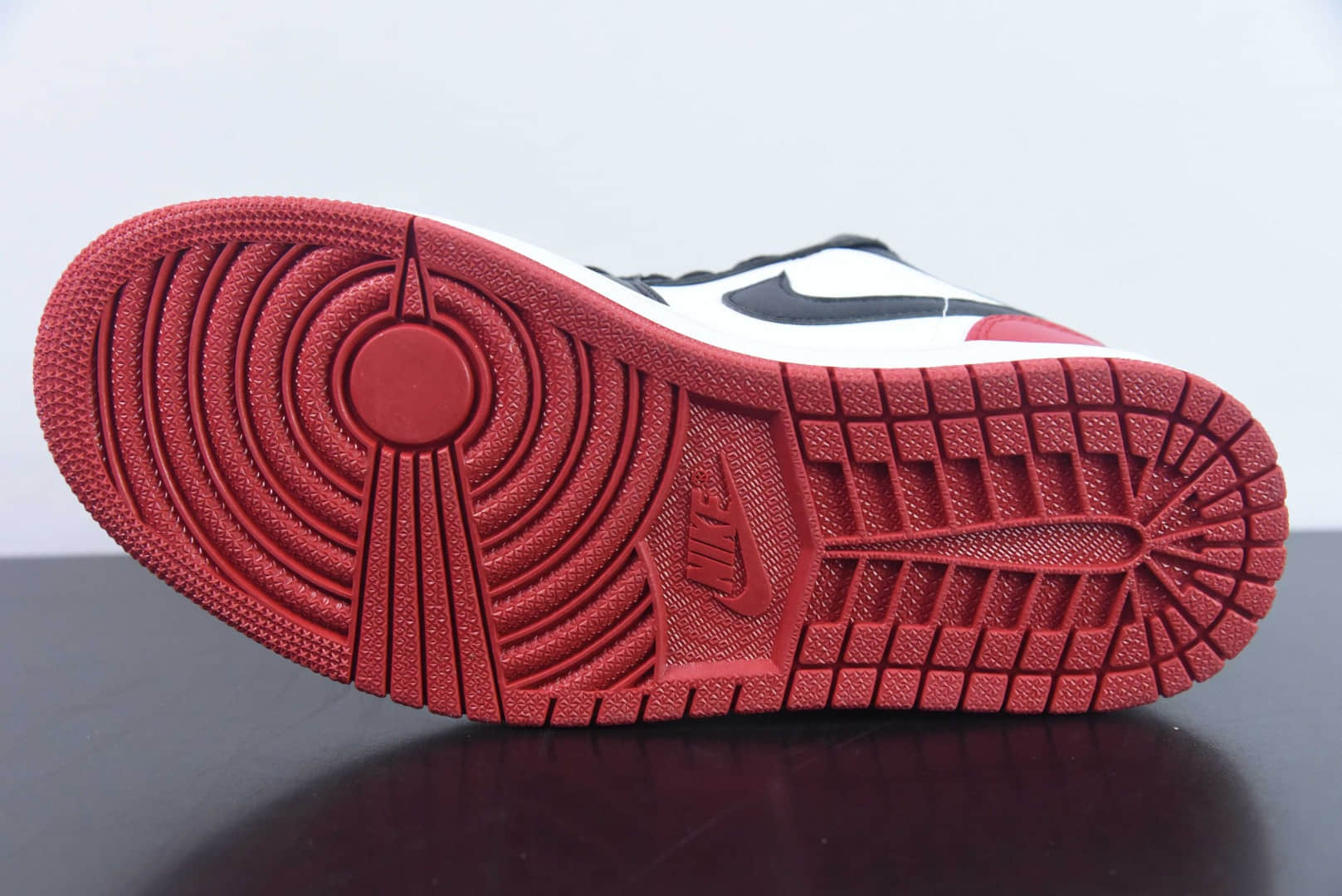 乔丹Air Jordan AJ1 Low 白黑红文化低帮休闲板鞋纯原版本 货号：553560-161 