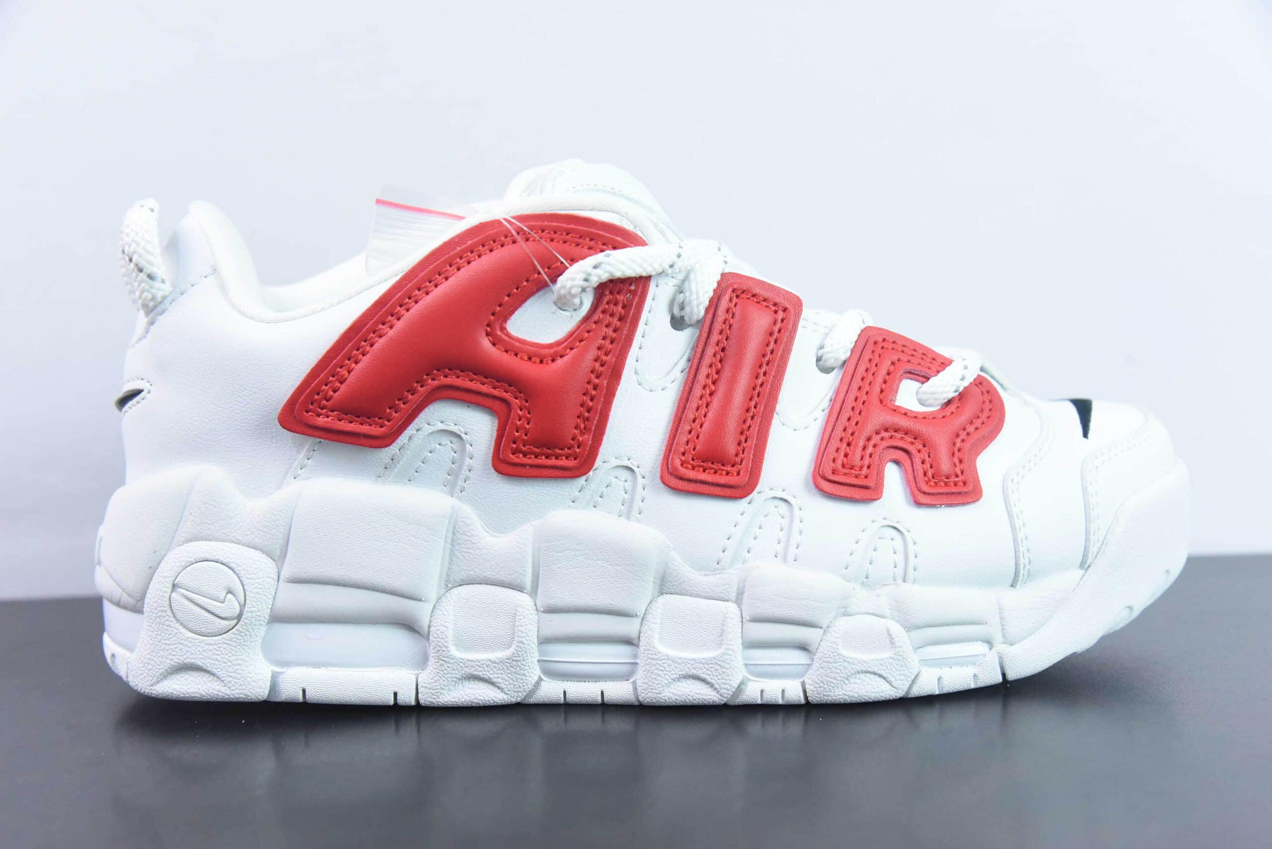 耐克Nike AMBUSH x Nike Air More Uptempo Low 皮蓬大AIR 联名款白红低帮经典高街复古篮球鞋纯原版本 货号：FB1299-401