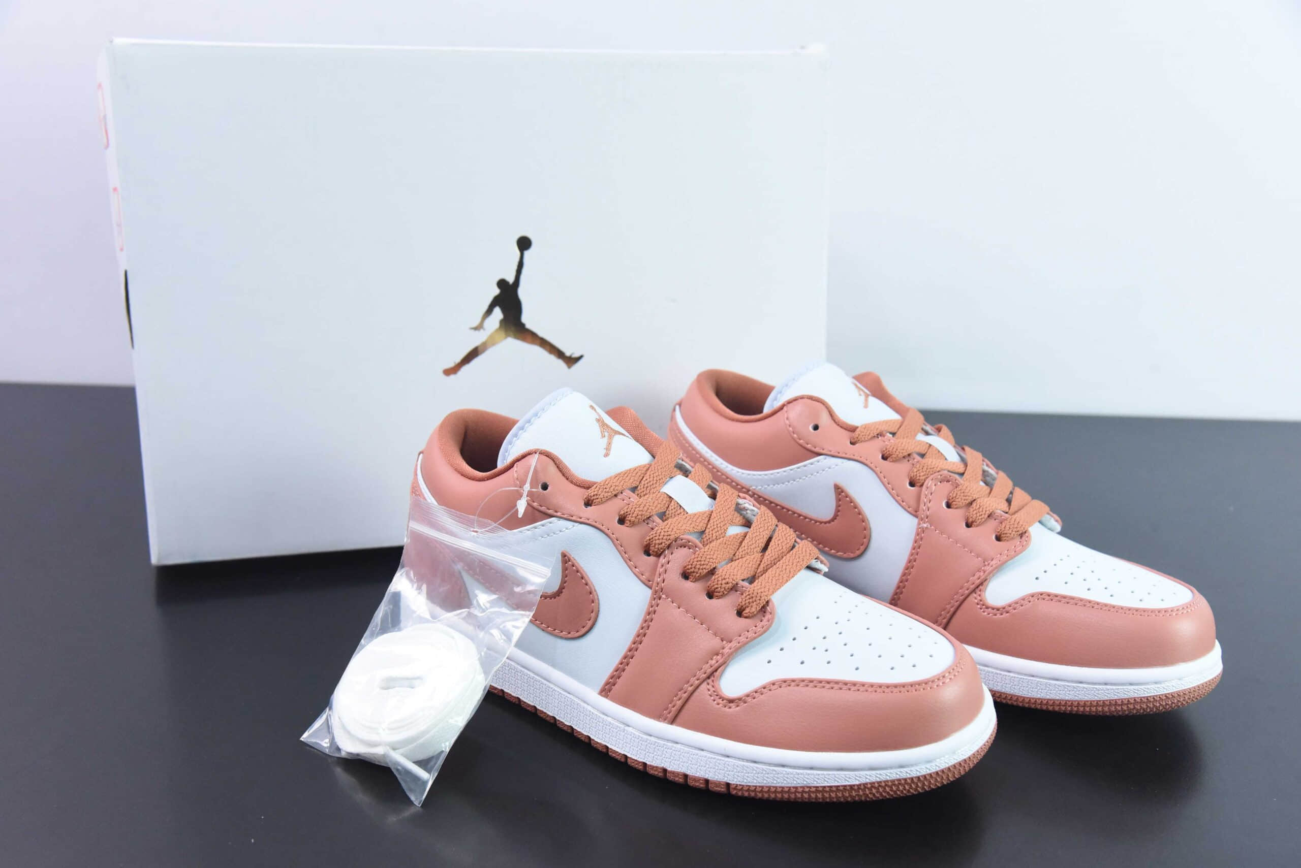 乔丹Air Jordan 1 Low AJ1白粉色文化低帮休闲板鞋纯原版本 货号：DC0774-080