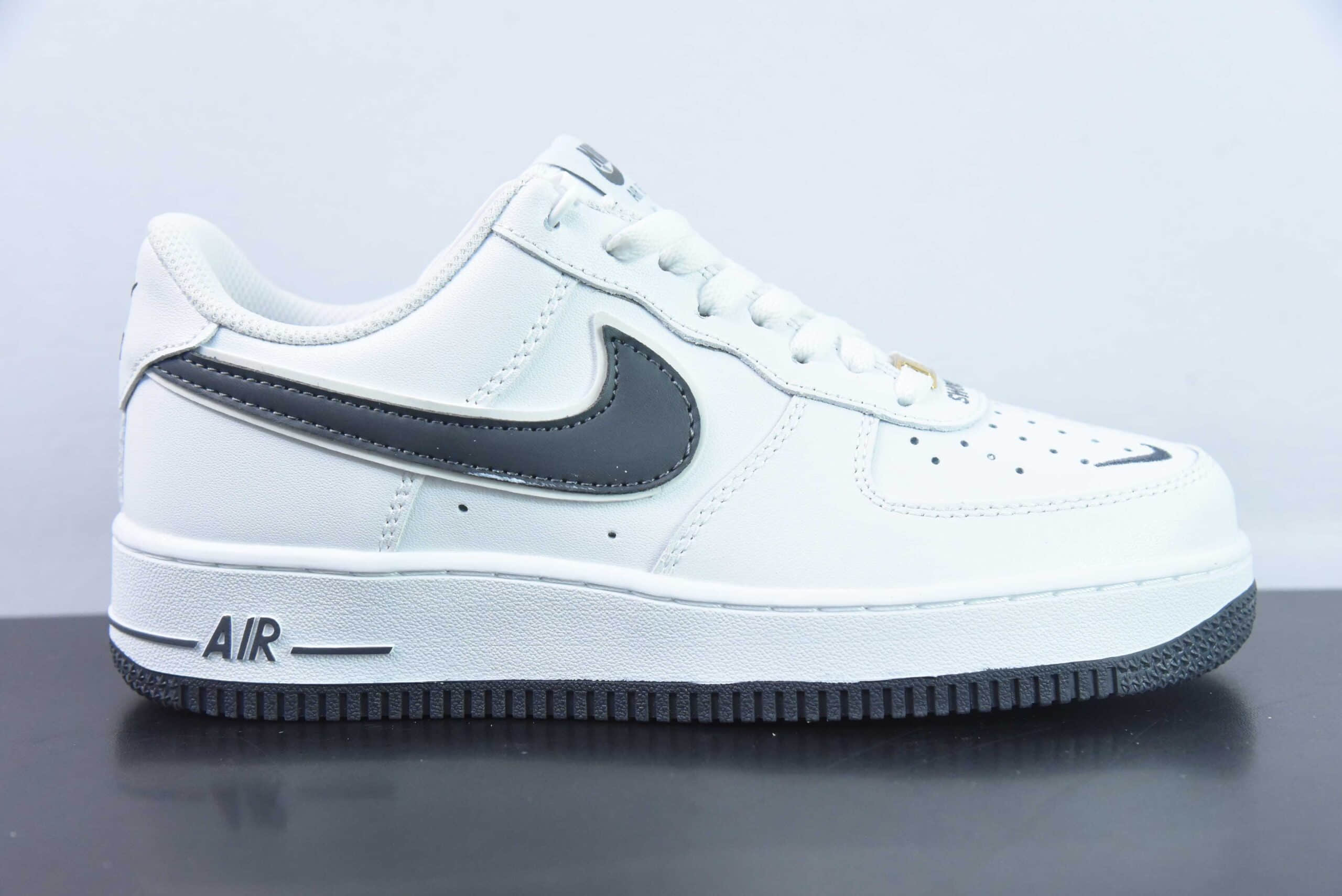 耐克Nike Air Force 1 Low swoosh 灰白小勾空军一号低帮运动休闲板鞋纯原版本 货号：CV5696-969 