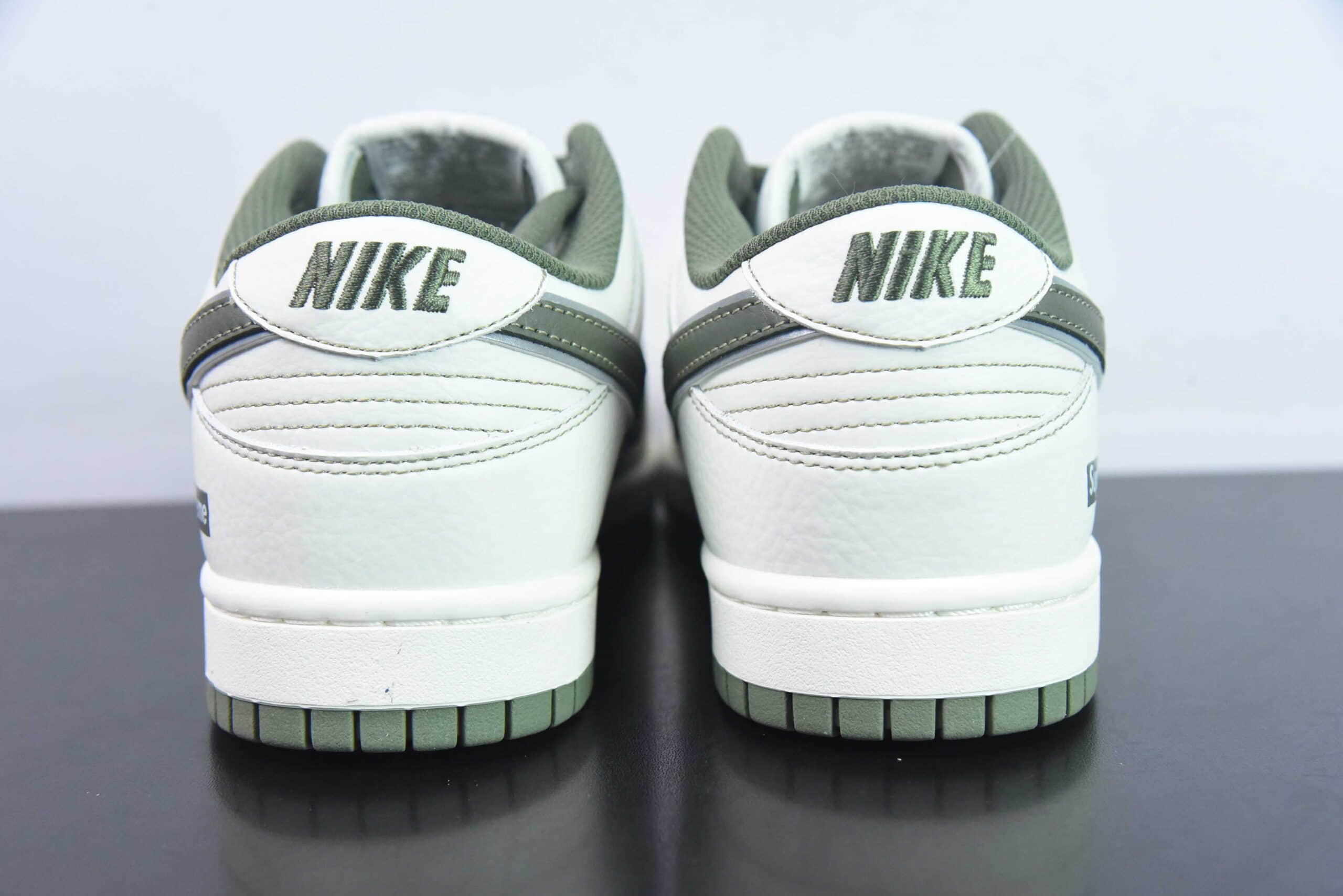 耐克Nike Supreme x Nike Dunk Low米白浅绿低帮休闲滑板鞋纯原版本 货号：RM2308-232