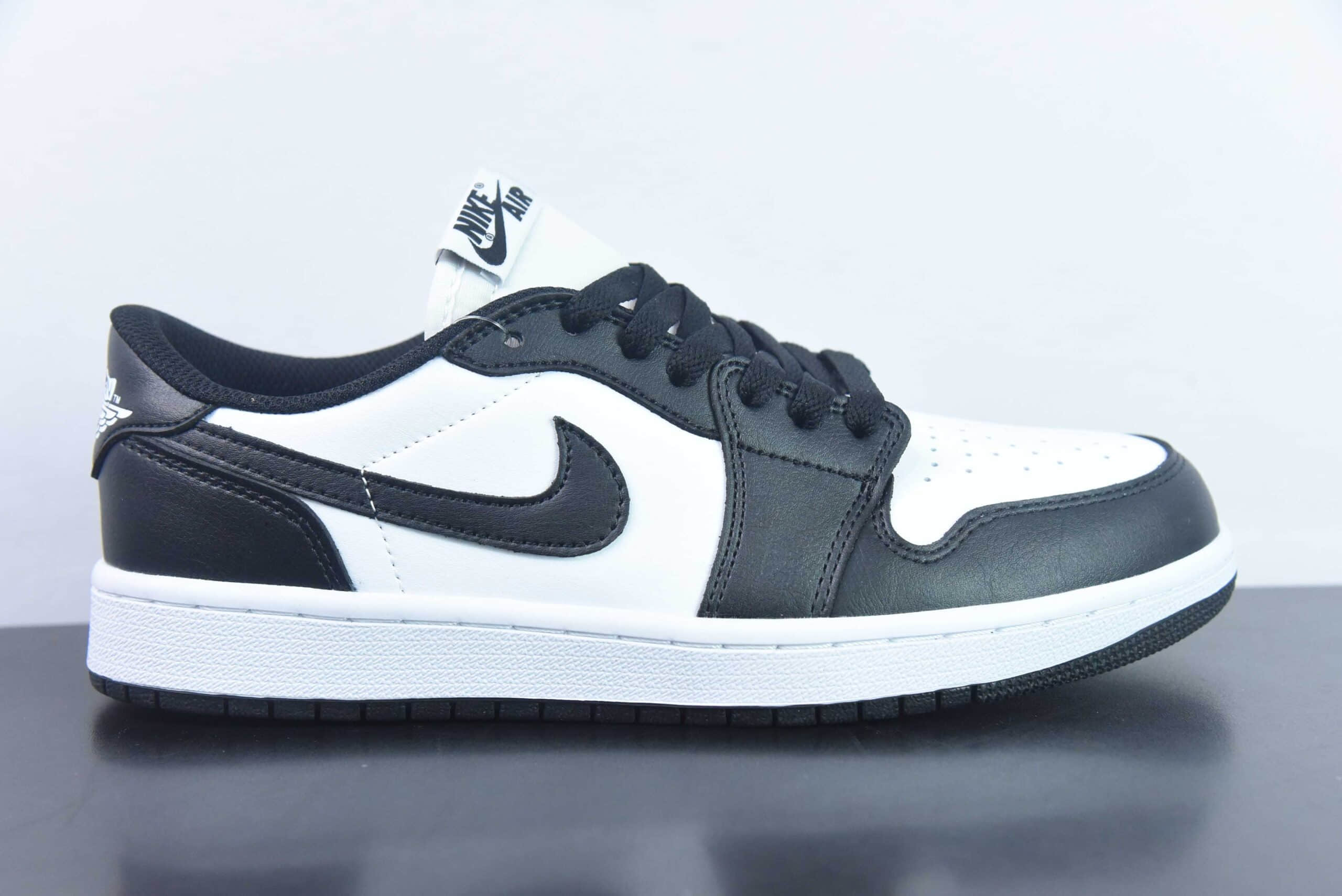 乔丹Air Jordan 1 Retro Low OGBlackWhitePandeAJ1OG黑白熊猫低帮经典复古文化休闲运动篮球鞋纯原版本 货号：CZ0790-110