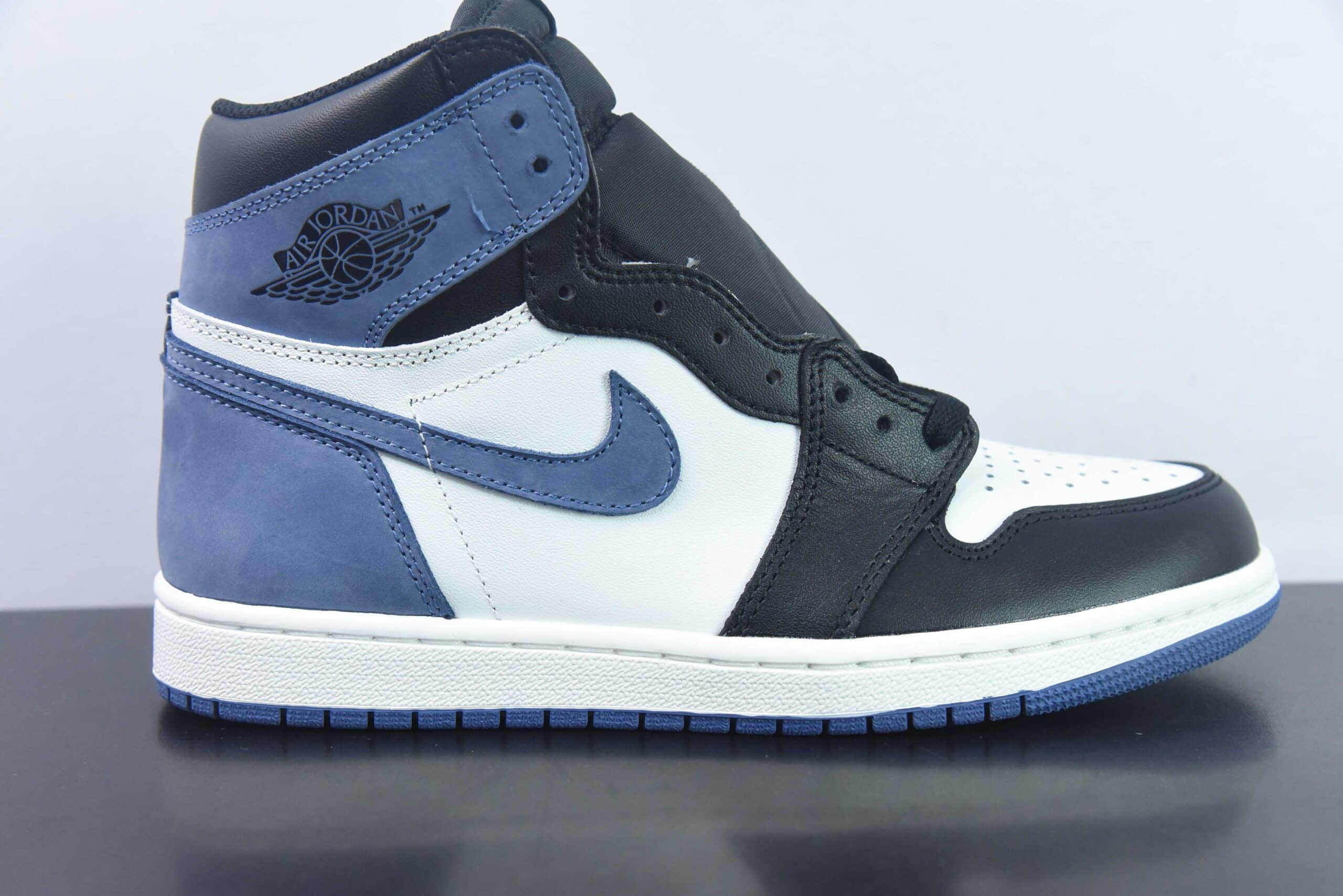 乔丹Air Jordan AJ1 Retro High AJ1六冠王贪玩蓝月高帮复古文化篮球鞋纯原版本 货号：555088-115