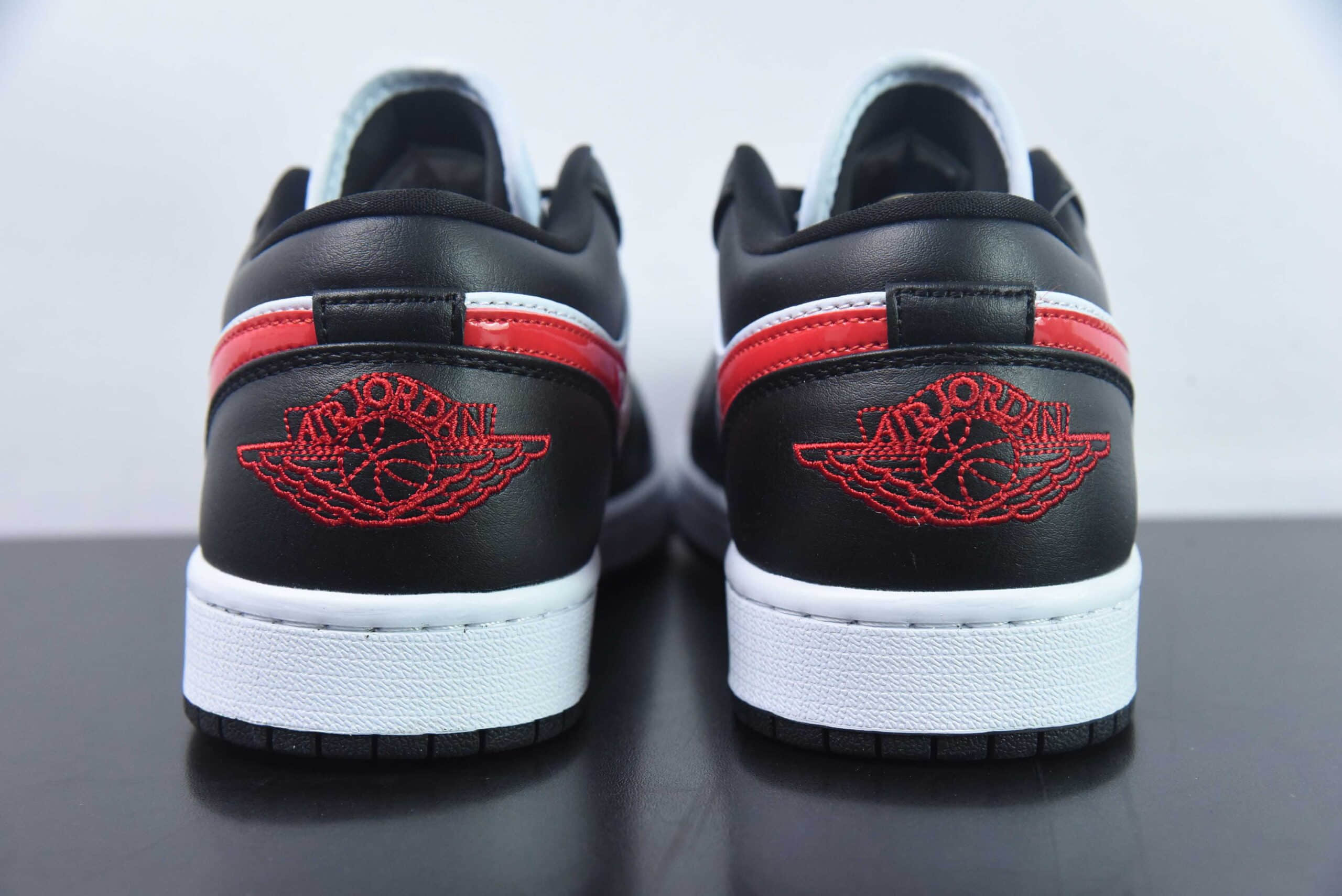 乔丹Air Jordan 1 Low AJ1 黑红低帮复古运动篮球鞋纯原版本 货号:DC0774-062