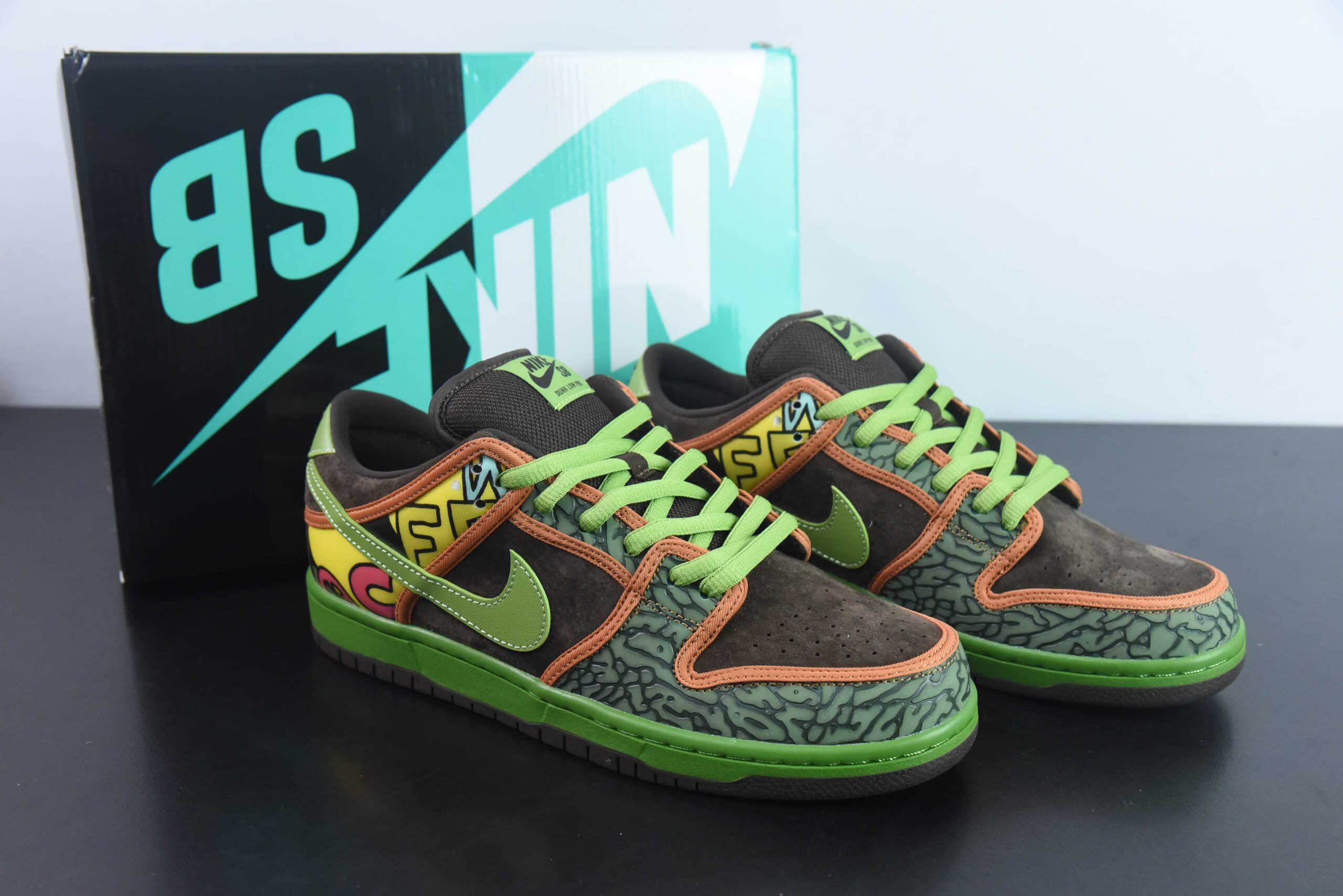 耐克Nike Dunk SB Low De La Soul联名款巴洛克棕色 SB低帮休闲板鞋纯原版本 货号：789841-332