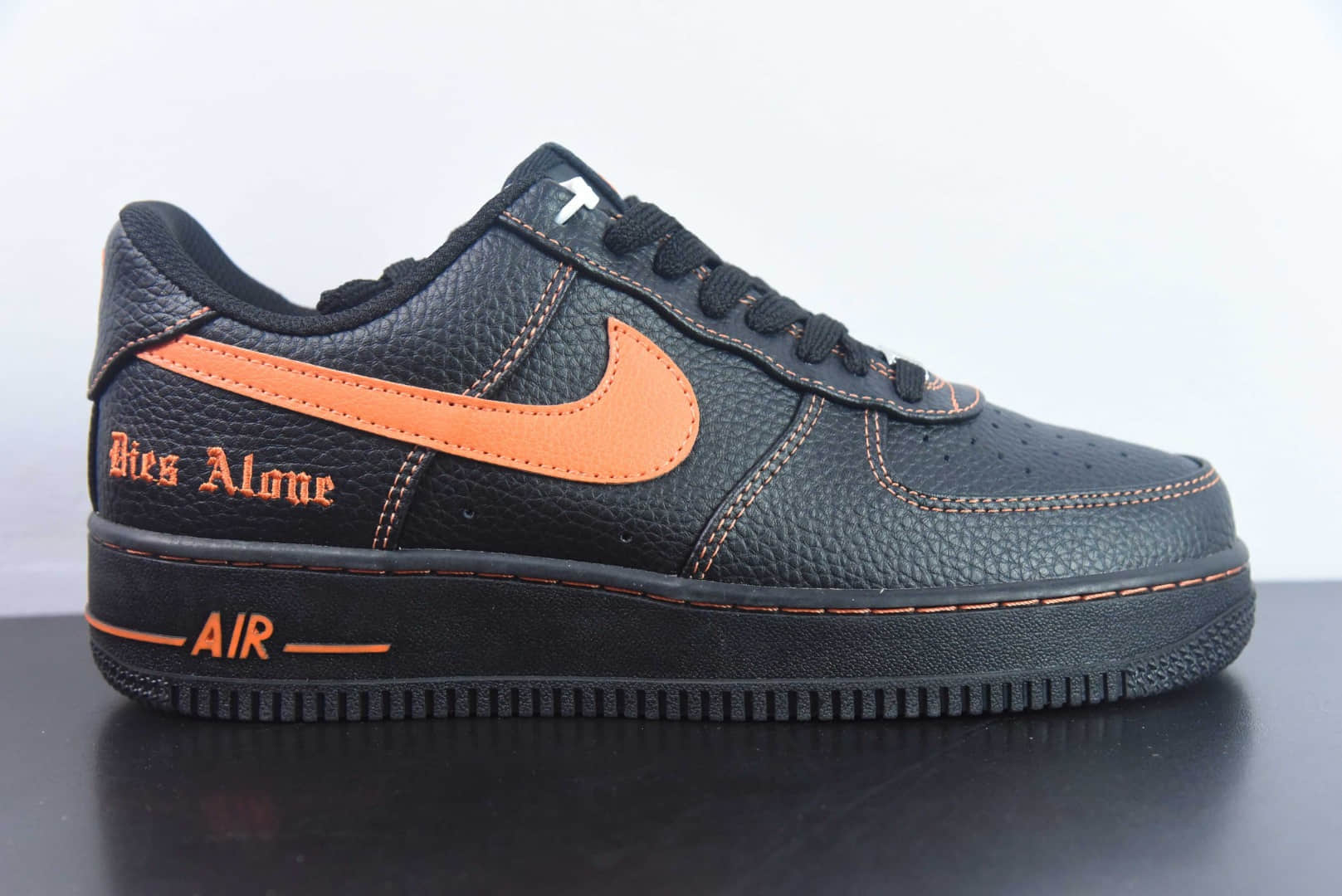 耐克Nike Vlone x Nk Air Force 1'07 Low联名黑橙空军一号低帮休闲运动板鞋纯原版本 货号: AA5360-001