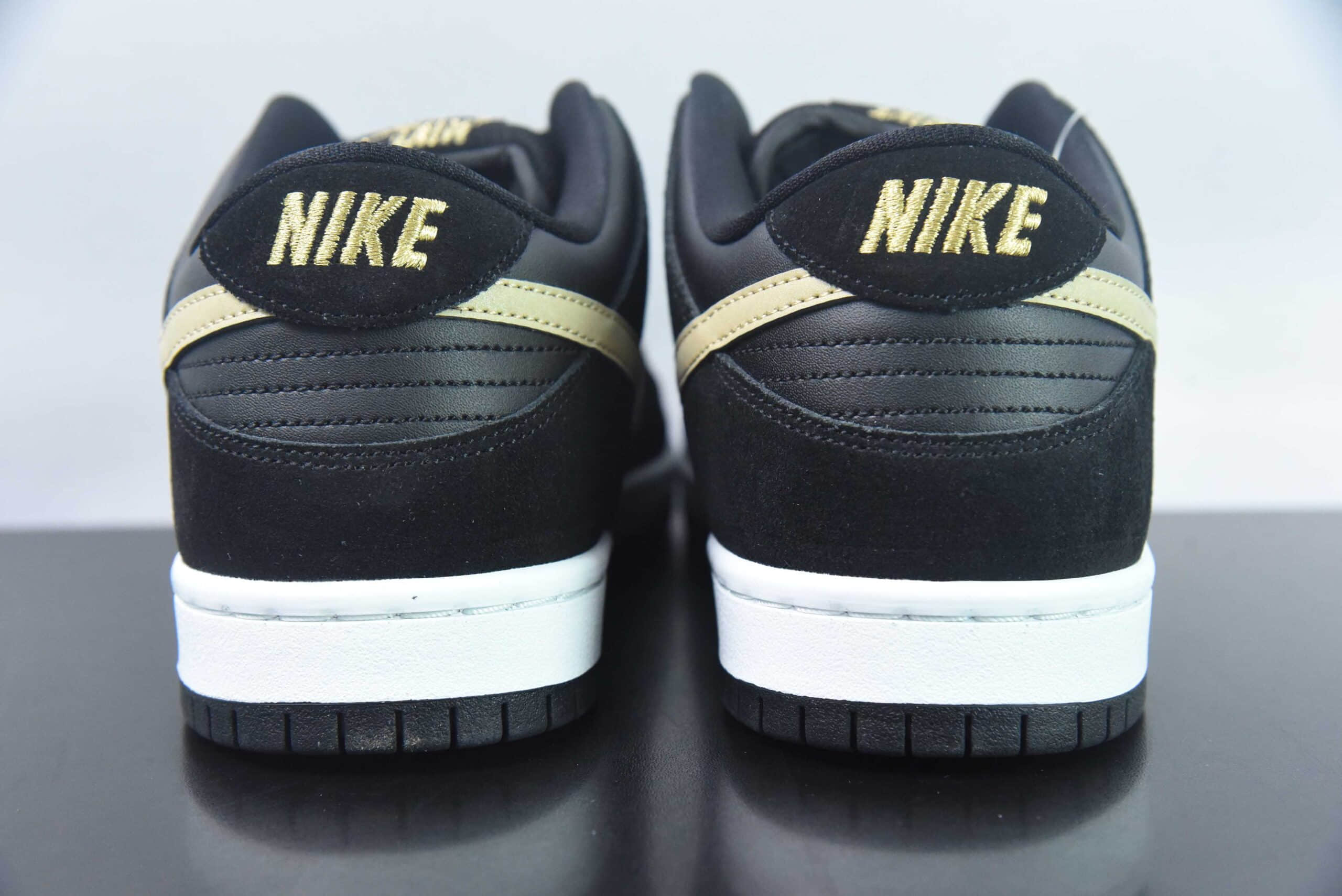 耐克Nike SB Dunk Low 黑白金SB扣篮系列低帮休闲运动滑板板鞋纯原版本 货号：BQ6817-002 