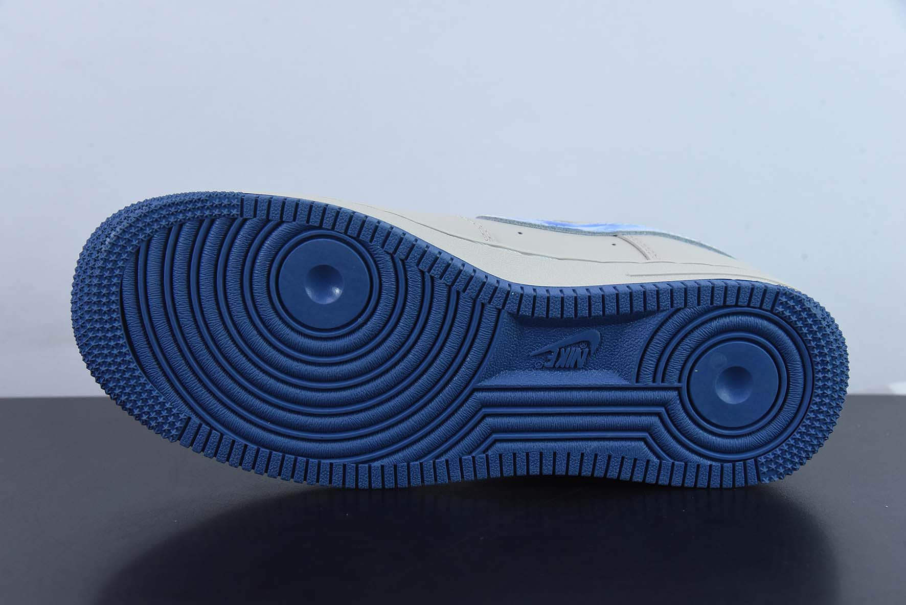 耐克Nike Air Force 1 '07 Low 纪梵希联名星际灰空军一号低帮休闲板鞋纯原版本 货号:845053-208