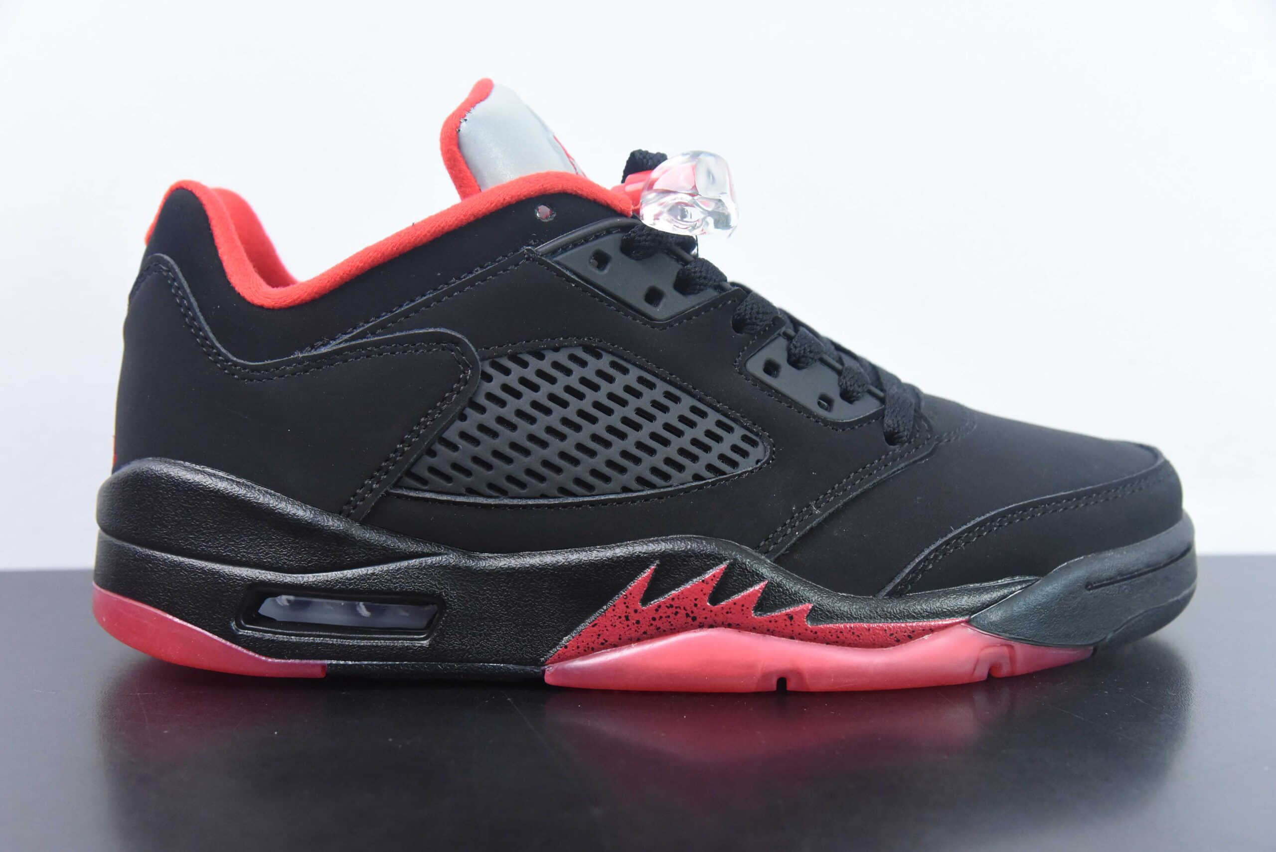 乔丹Air Jordan AJ5 Low “Alternate ’90” 黑红低帮男子文化篮球鞋纯原版本 货号：819171-001 