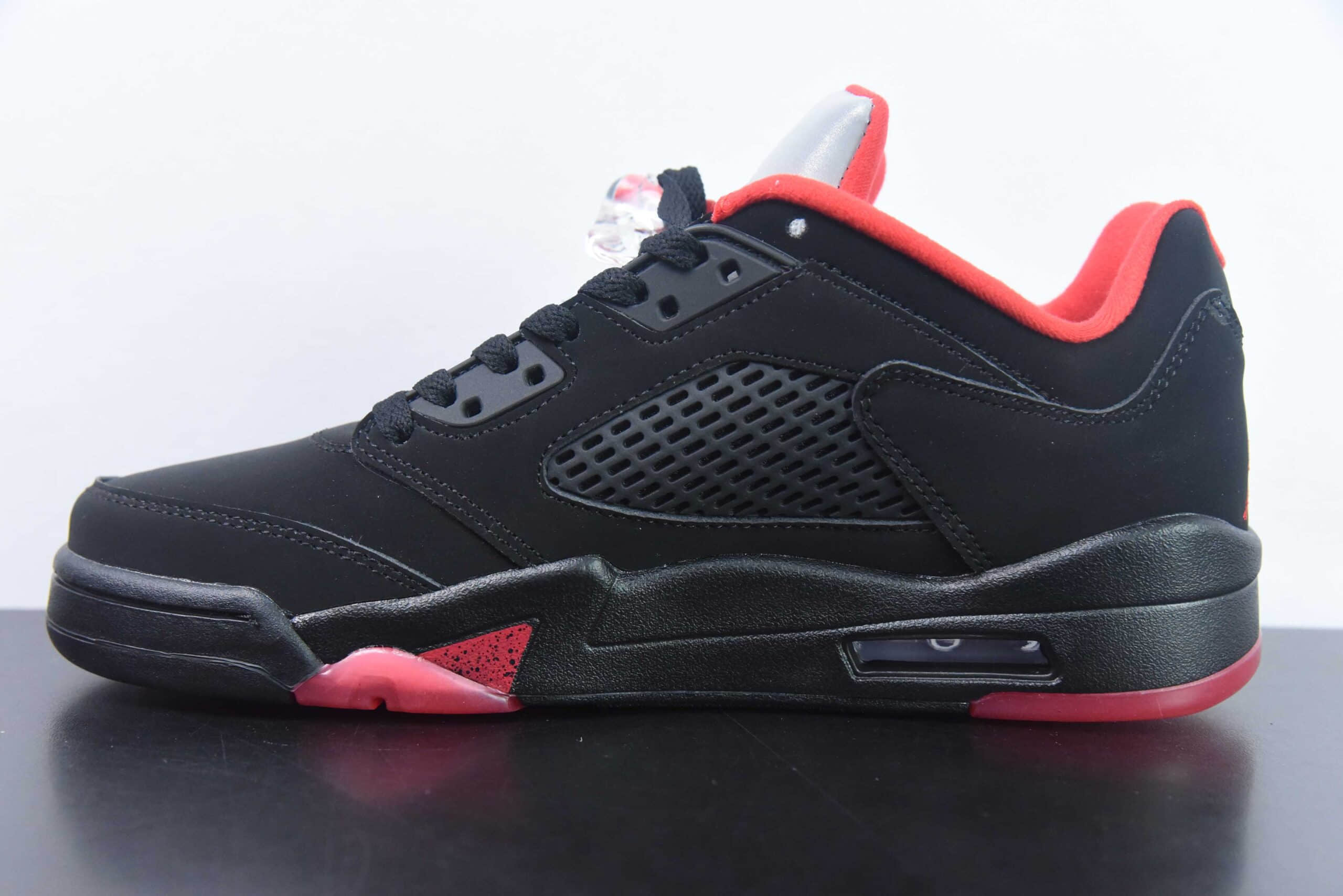 乔丹Air Jordan AJ5 Low “Alternate ’90” 黑红低帮男子文化篮球鞋纯原版本 货号：819171-001 