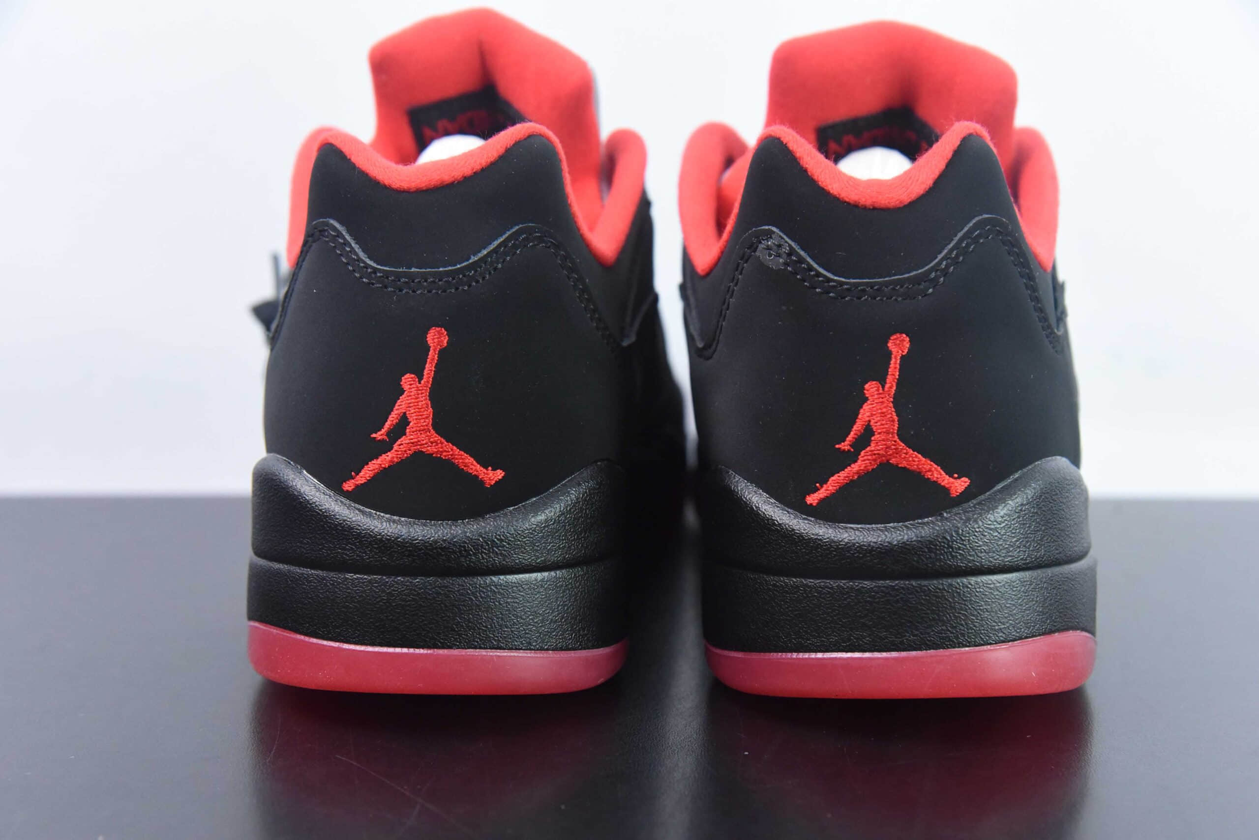 乔丹Air Jordan AJ5 Low “Alternate ’90” 黑红低帮男子文化篮球鞋纯原版本 货号：819171-001 