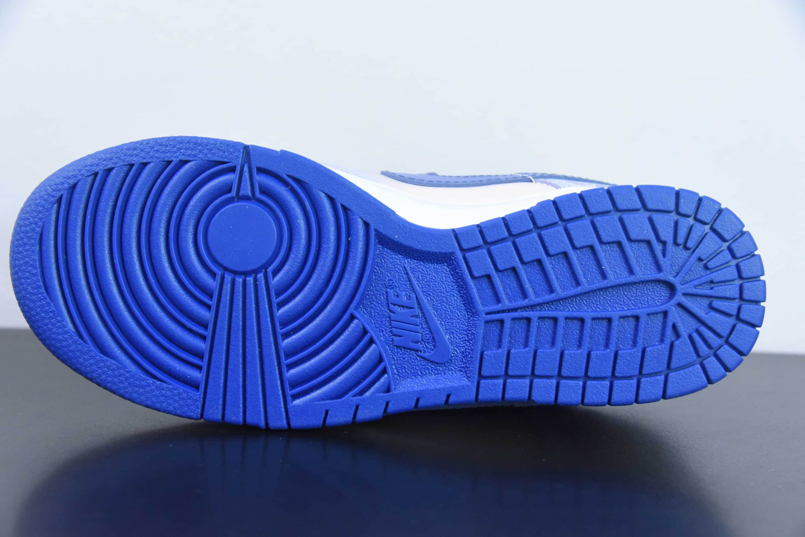 耐克Nike Dunk Low白蓝红小花 SB绑带低帮休闲板鞋纯原版本 货号：CW1590-104