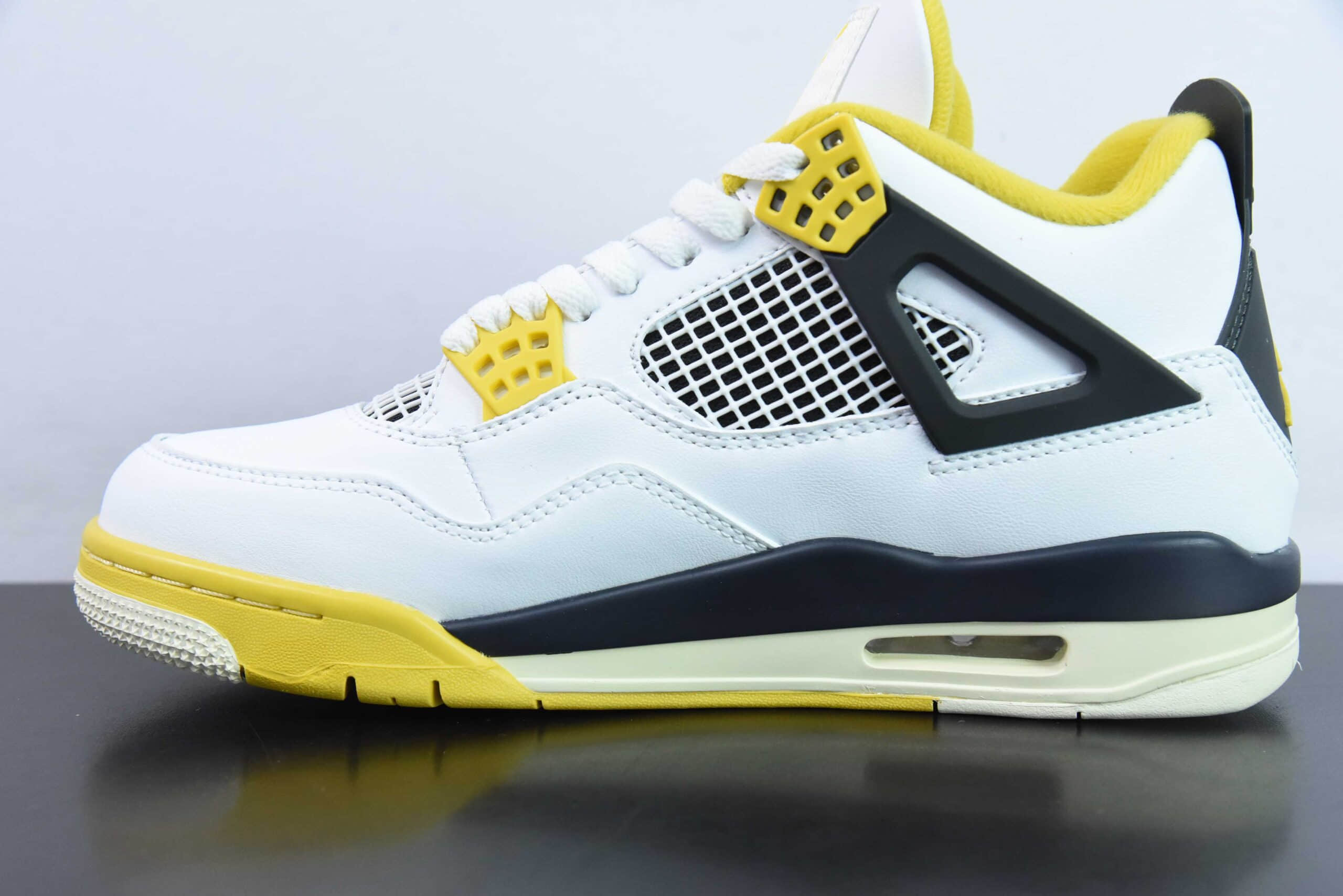 乔丹Air Jordan 4 Military Blue AJ4白黄雷公男子文化篮球鞋纯原版本 货号：AQ9129-101 