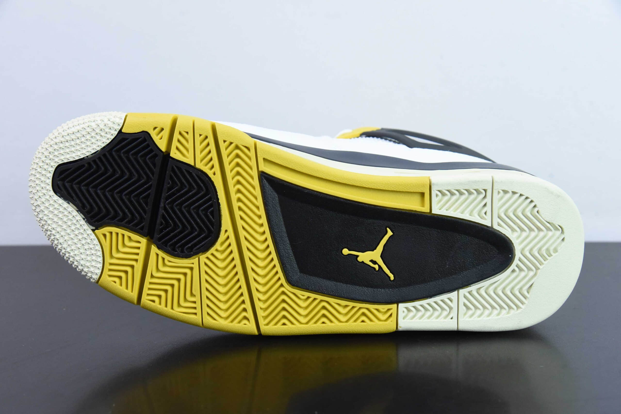 乔丹Air Jordan 4 Military Blue AJ4白黄雷公男子文化篮球鞋纯原版本 货号：AQ9129-101 