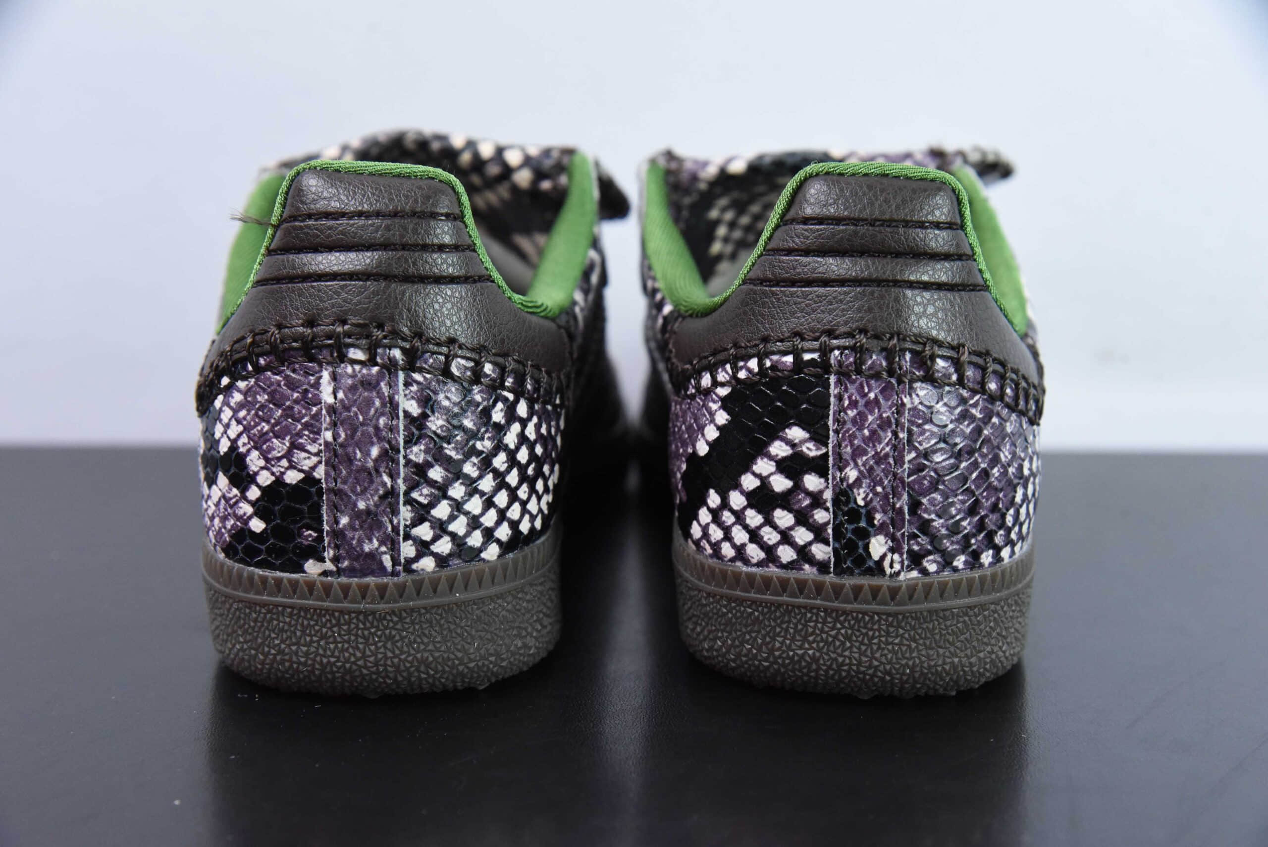 阿迪达斯Adidas Wales Bonner x AD Originals Samba 黑绿紫蛇纹联名款圆头三叶草桑巴德训鞋纯原版本 货号：IH3262