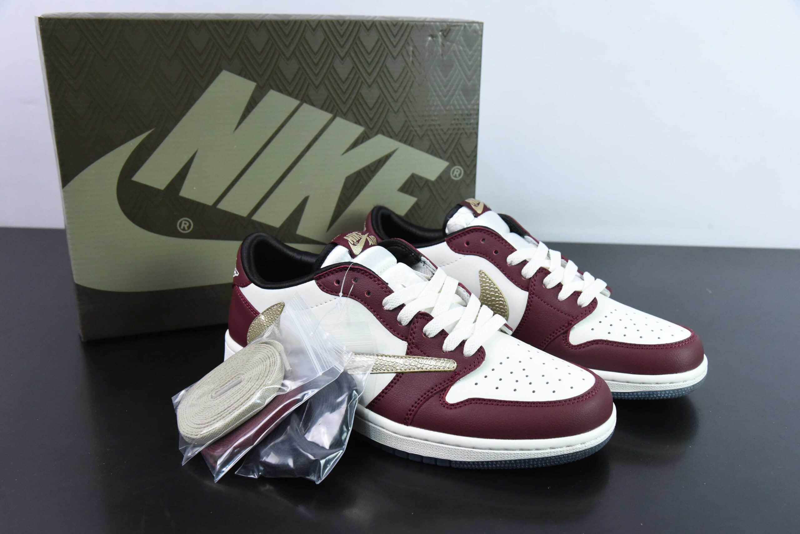 乔丹Air Jordan Travis Scott x Air Jordan 1 Low OG Reverse Mocha TS联名龙年限定红金倒钩低帮复古篮球鞋纯原版本 货号:FJ5735-100