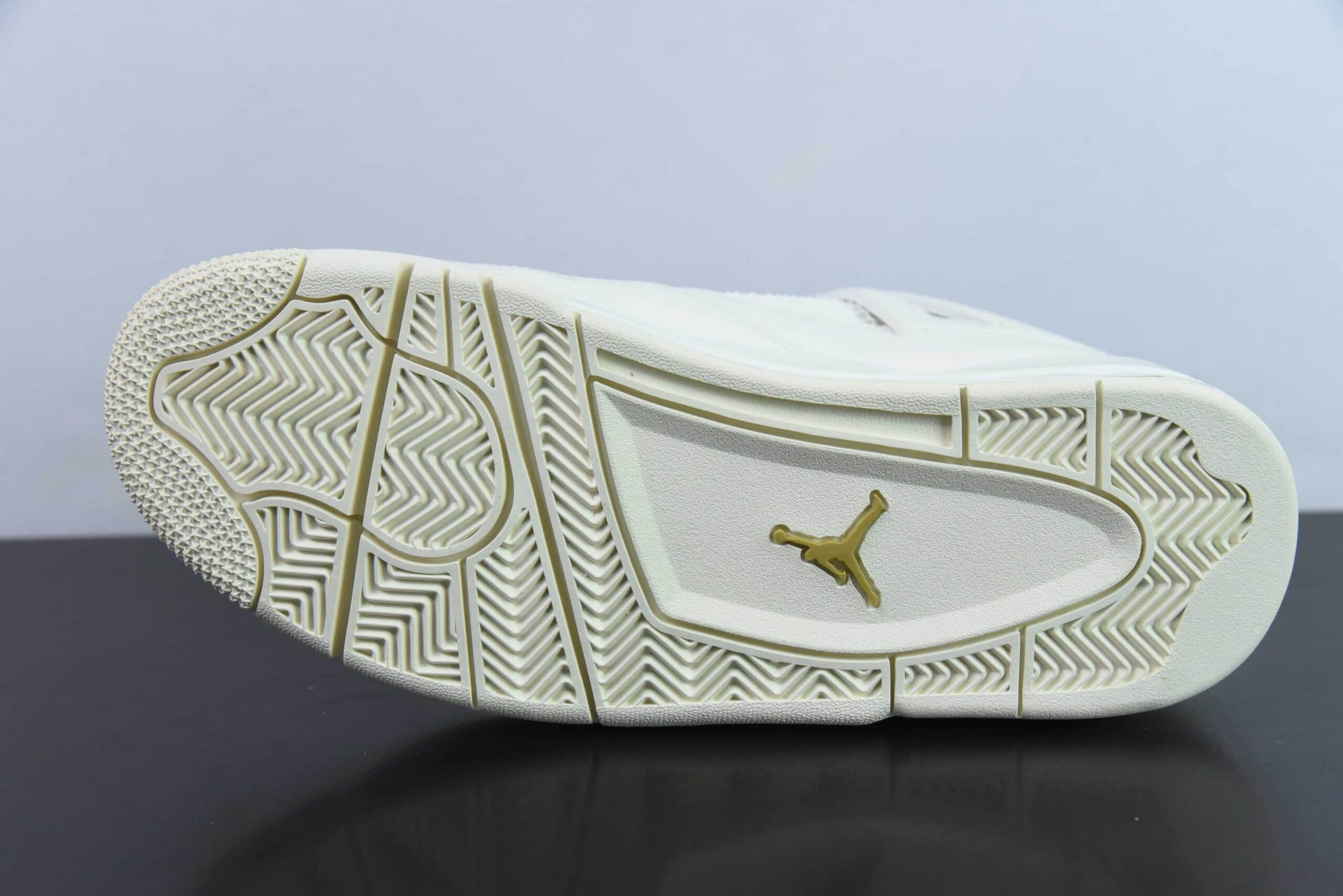 乔丹Air Jordan AJ4 Retro 盐白金扣男子文化篮球鞋纯原版本 货号：AQ9129-170