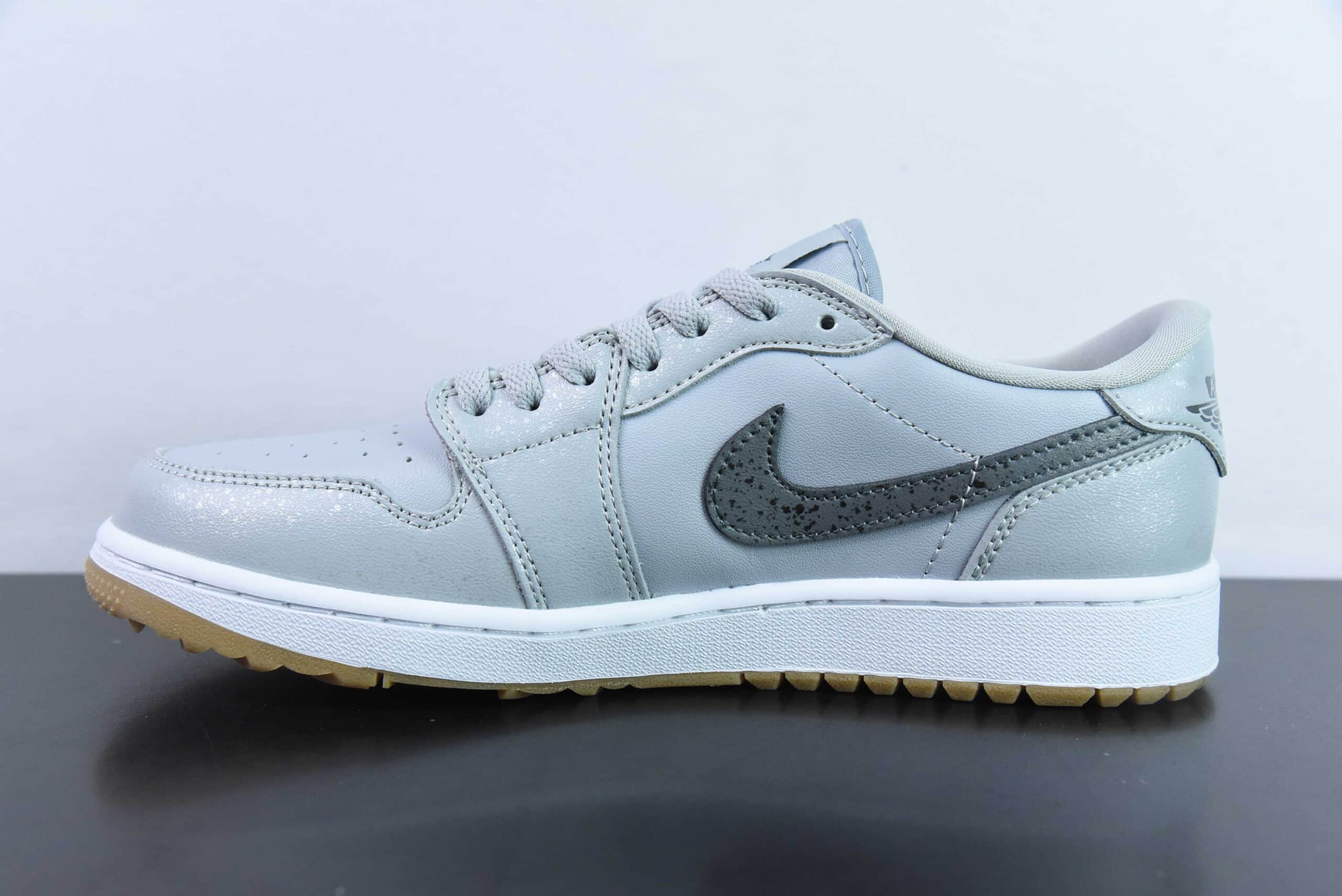 乔丹Air Jordan 1 Low GolfGolf Wolf Grey GumAJ1皮革狼灰生胶底高尔夫版系列低帮经典复古文化休闲运动鞋纯原版本 货号：DD9315-006