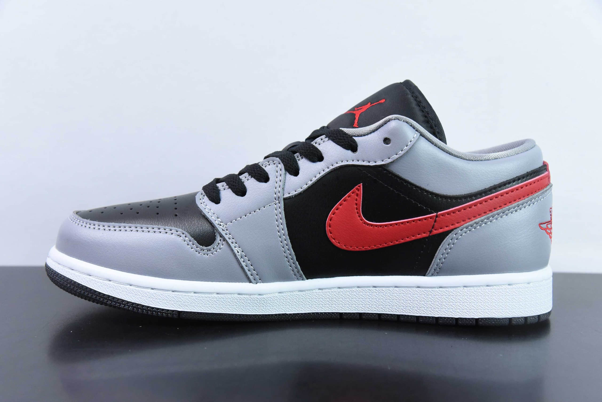 乔丹Air Jordan 1 Low黑灰红AJ1低帮休闲板鞋纯原版本 货号：FZ4183-002