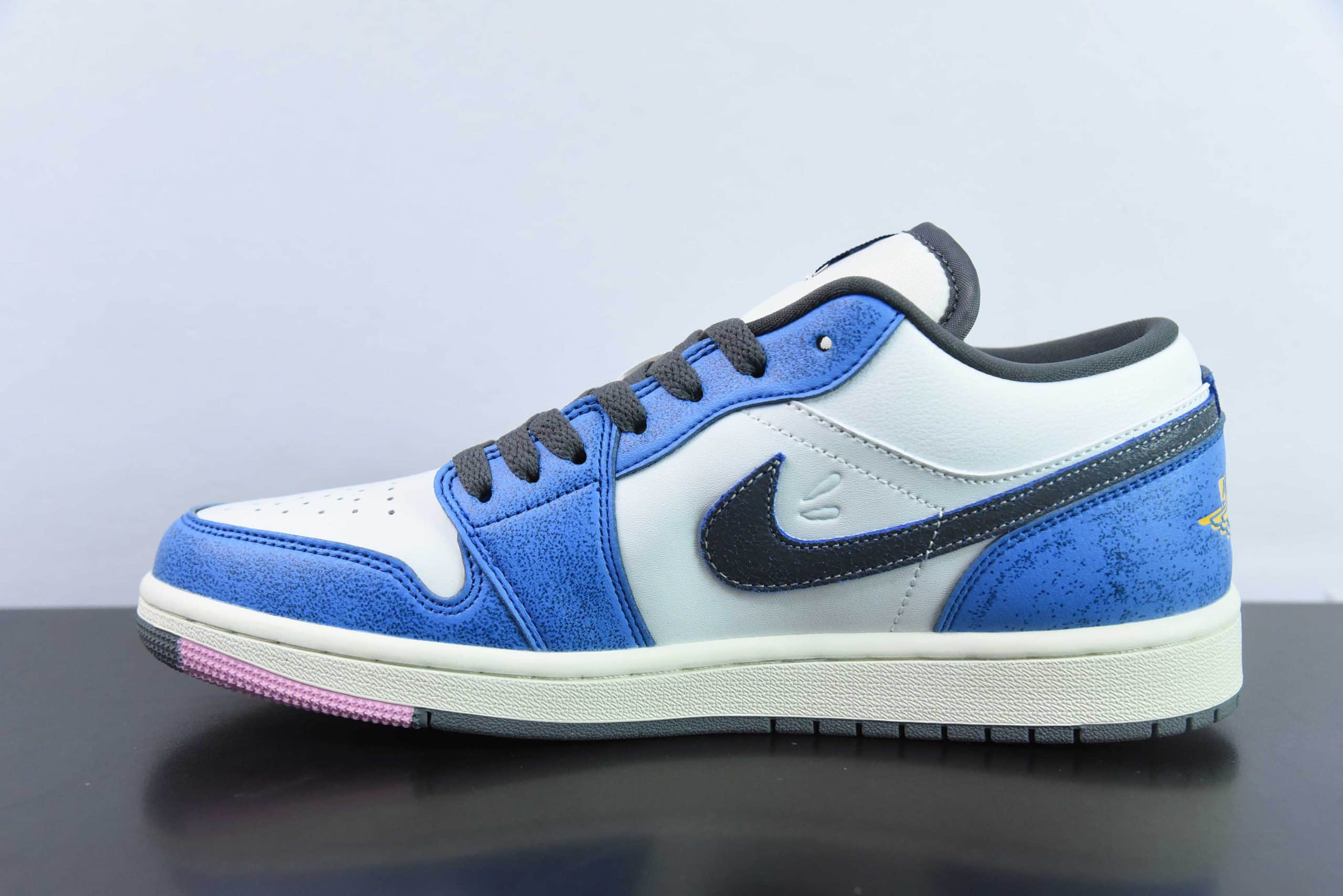 乔丹Air Jordan 1 Low Flight Vintage AJ1做旧白蓝低帮复古文化篮球鞋纯原版本 货号：FV8439-104 