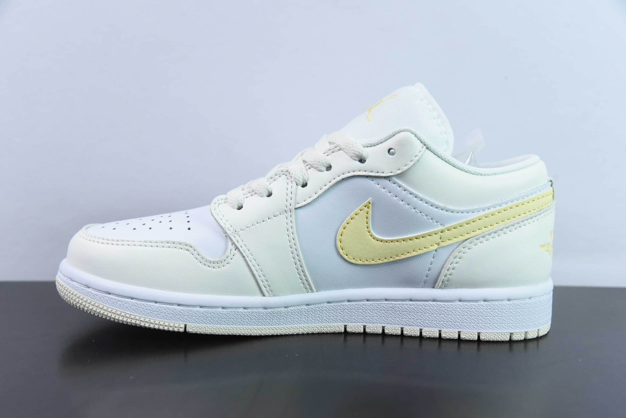 乔丹Air Jordan 1 Low AJ1白黄脚趾低帮休闲板鞋纯原版本 货号：FV8486-181