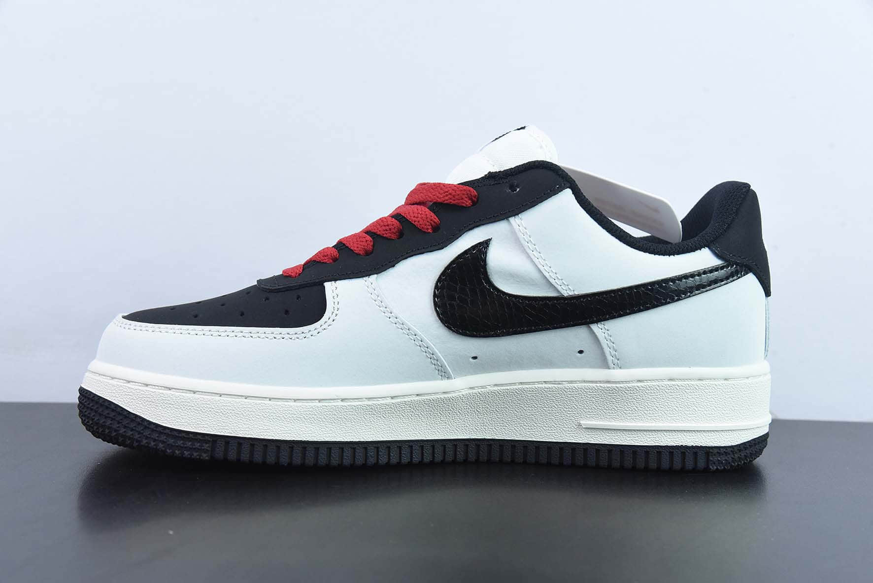 耐克Nike Air Force 1 Low 07白黑红藤原拓海绑绳空军一号低帮休闲板鞋纯原版本 货号:AE1686-668