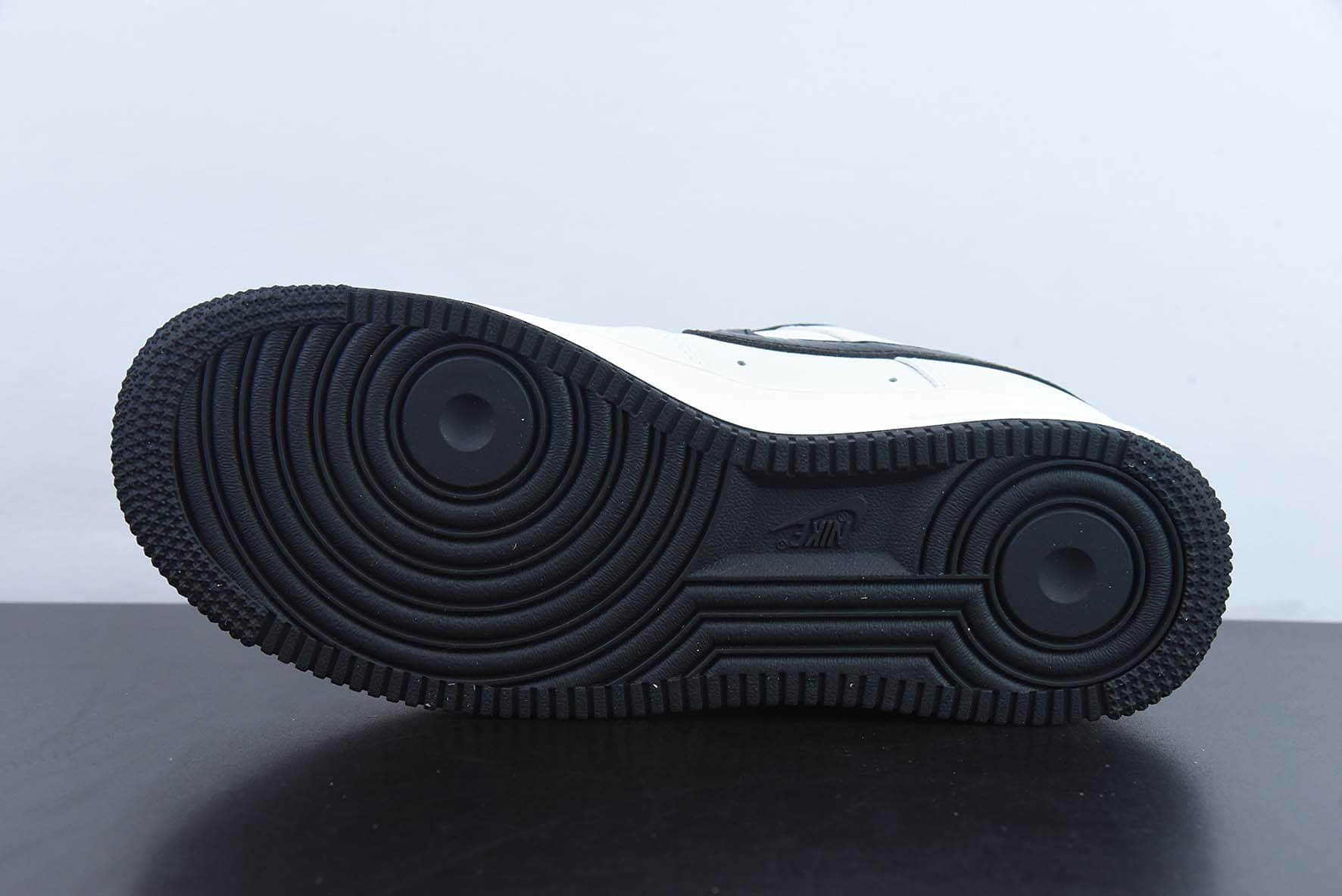 耐克Nike Air Force 1 Low 07白黑红藤原拓海绑绳空军一号低帮休闲板鞋纯原版本 货号:AE1686-668