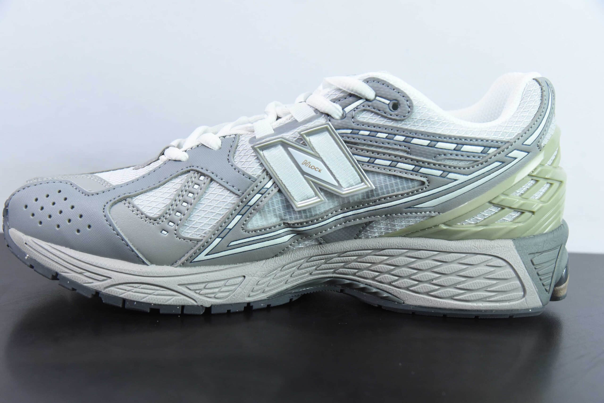 新百伦New Balance M1906系列灰色复古老爹风休闲运动慢跑鞋纯原版本 货号：M1906NB