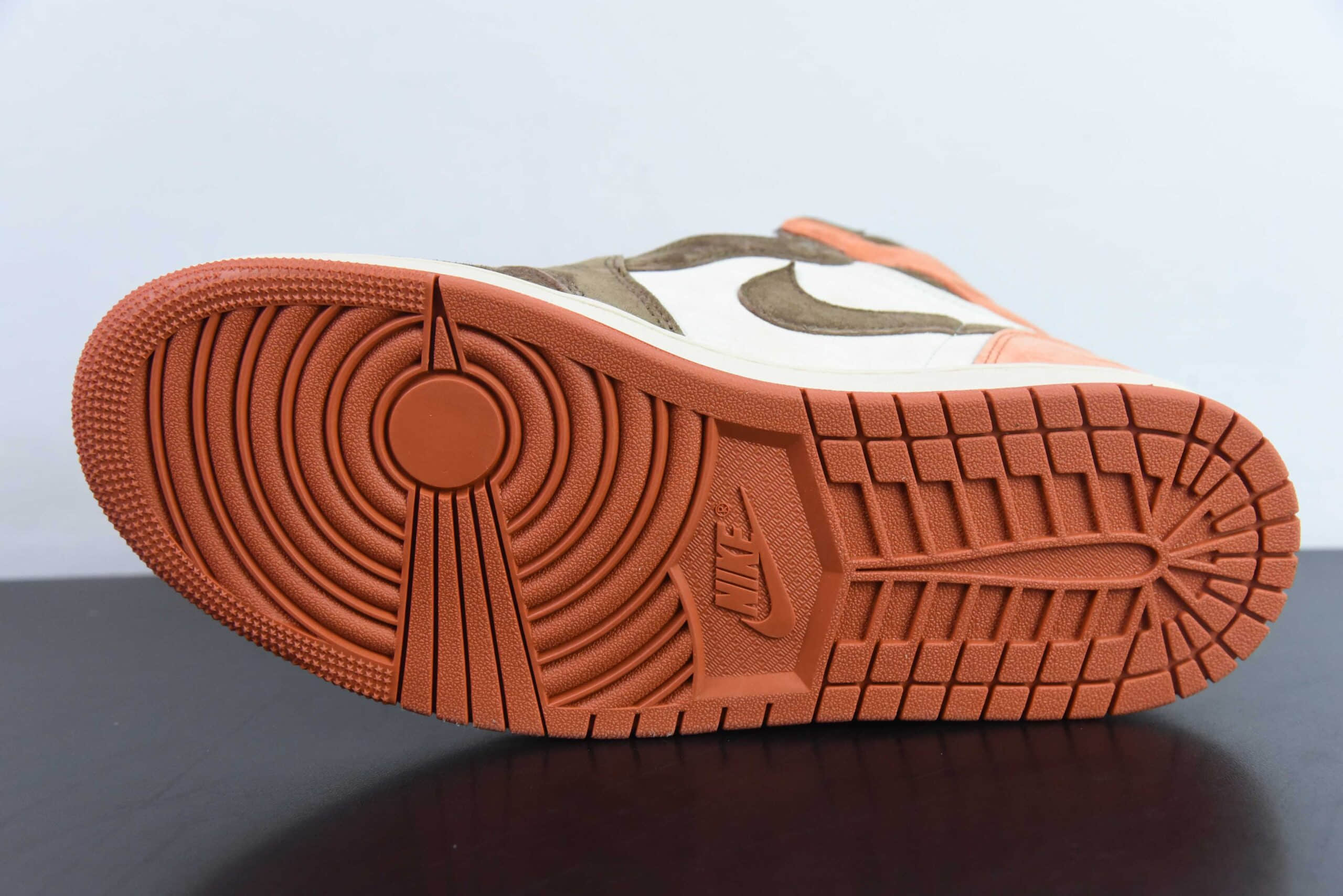 乔丹Air Jordan1 AJ1可可棕橘棕高帮篮球鞋纯原版本 货号：FQ2941-200