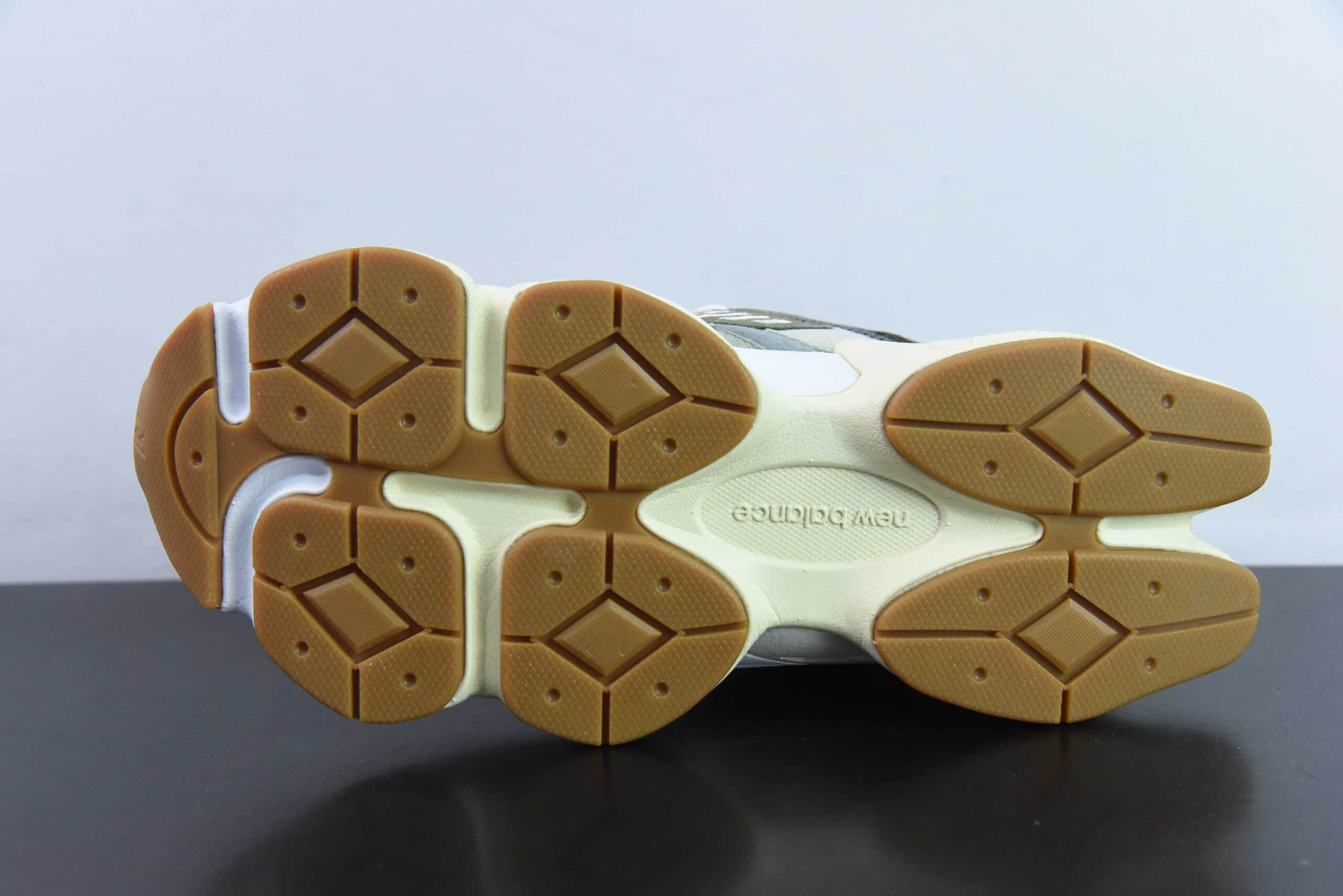 新百伦 New Balance Joe Freshgoods x New Balance橄榄绿9060 复古休闲运动慢跑鞋纯原版本 货号： U9060F0C