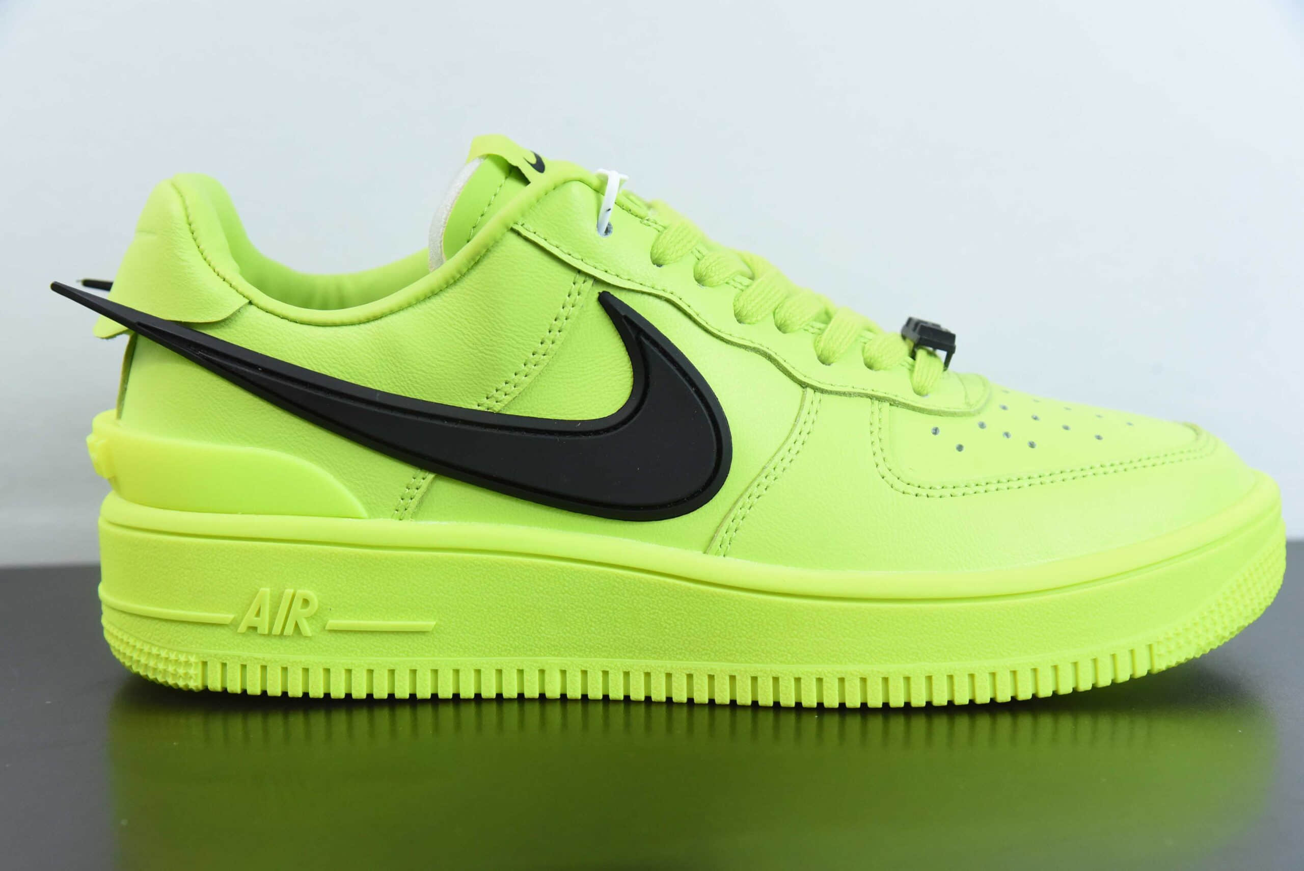 耐克Nike AMBUSH x Air Force 1 Low SP埋伏系列荧光黄黑大钩空军联名合作款低帮板鞋纯原版本 货号：DV3464-100
