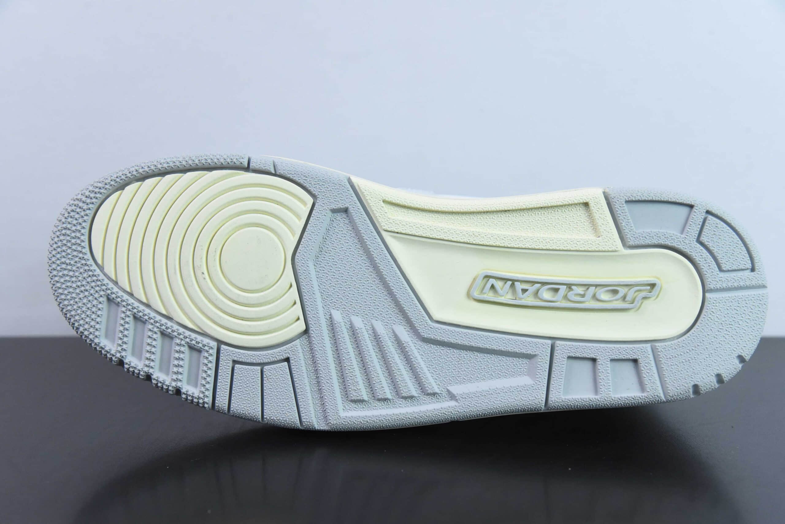 乔丹Air Jordan Legacy AJ312 Low 白银魔术贴三合一板鞋纯原版本 货号：HJ3483-101