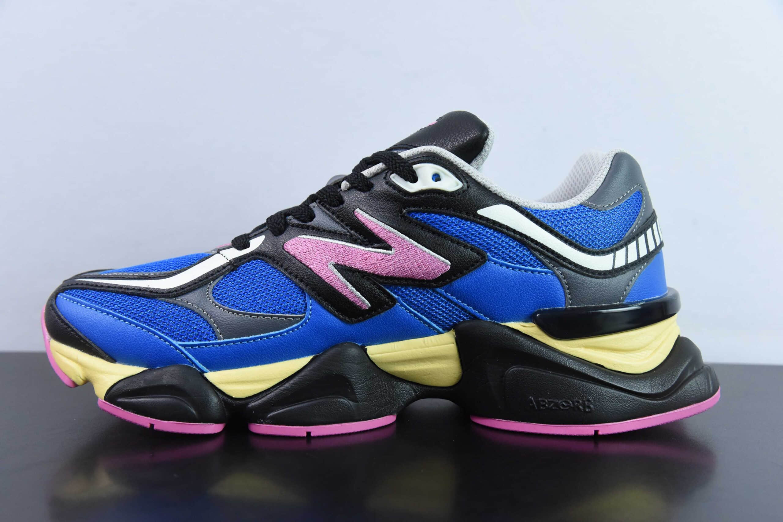 新百伦New Balance NB9060 龙年限定黑蓝粉色联名款复古休闲运动慢跑鞋纯原版本 货号:U9060BPO