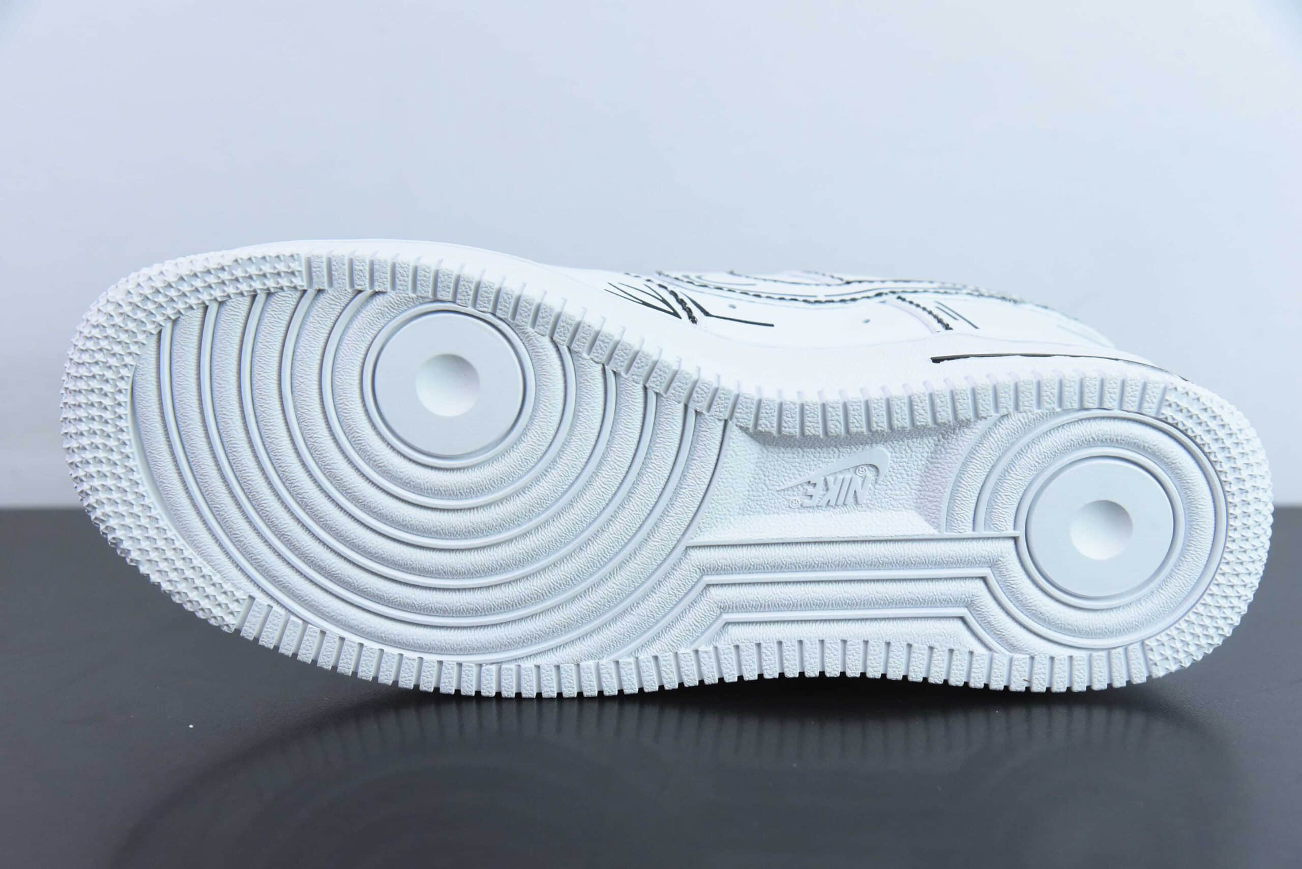 耐克Nike Air Force 1'07 Low 二次元黑白手绘富流油空军一号低帮休闲板鞋纯原版本 货号:CW2288-811