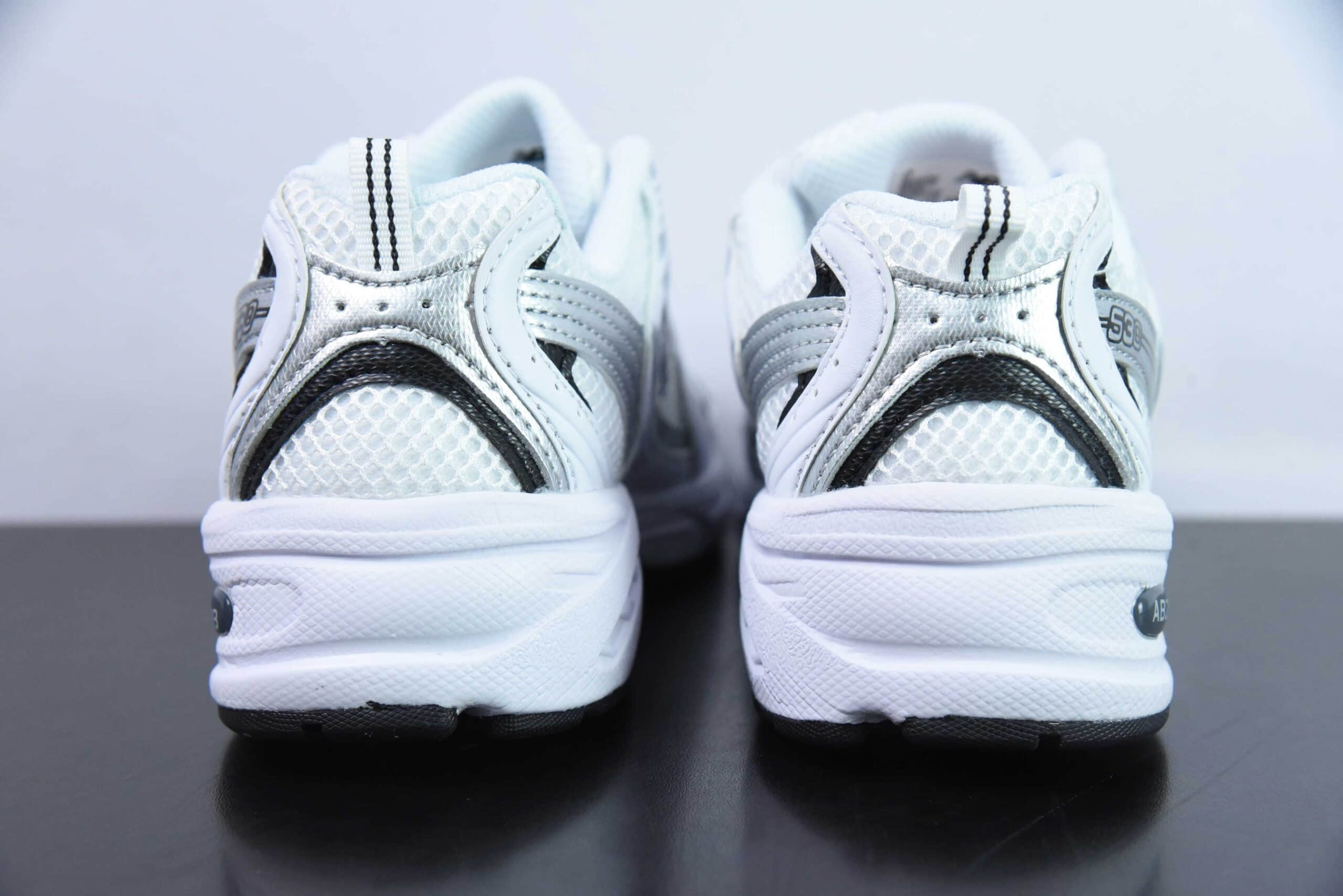 新百伦New Balance NB530系列灰银复古休闲慢跑鞋纯原版本 货号：MR530FDO 