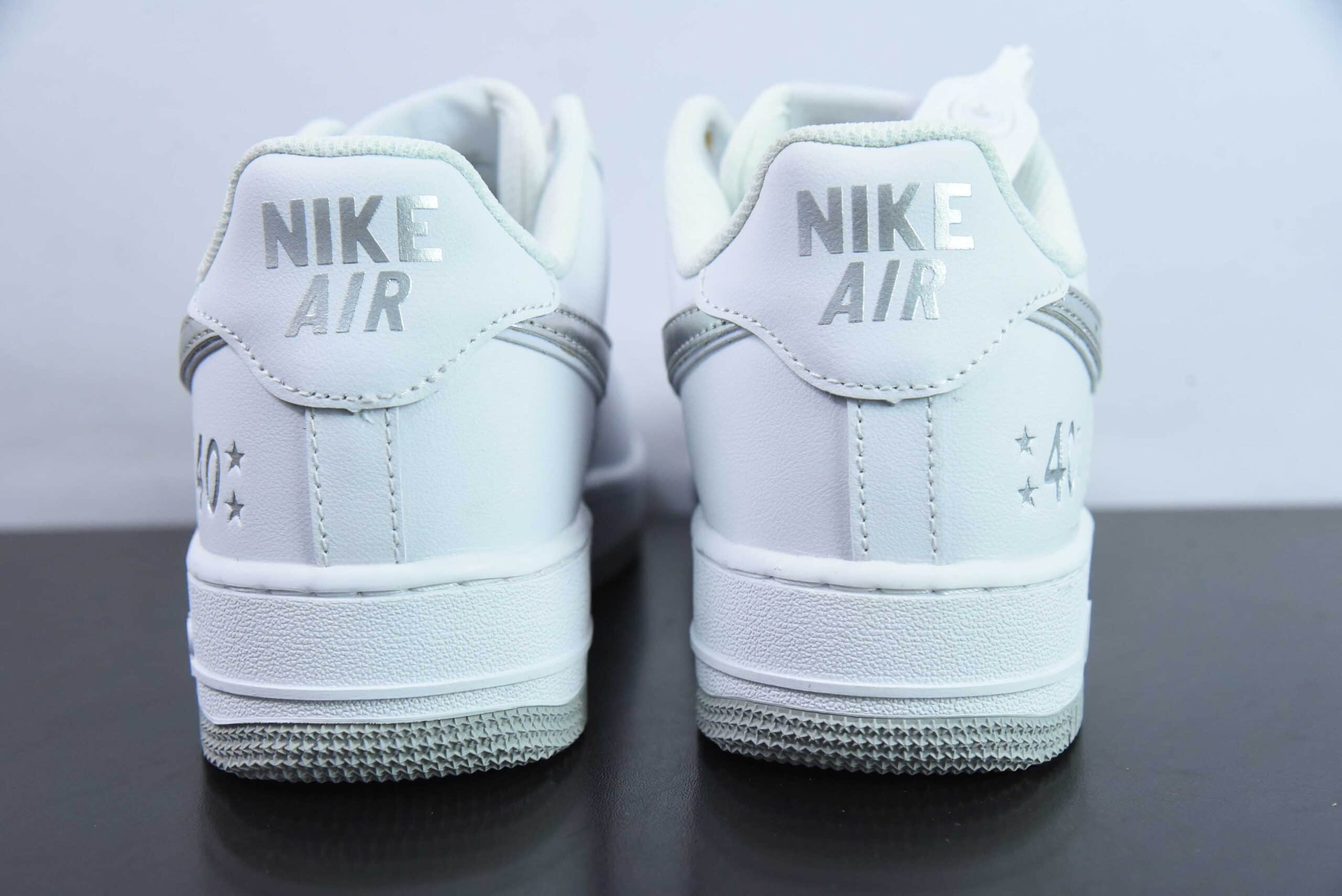 耐克NIke Air Force 1 '07 Low “40周年联名亮银”空军一号低帮休闲板鞋纯原版本 货号：XP9688-760