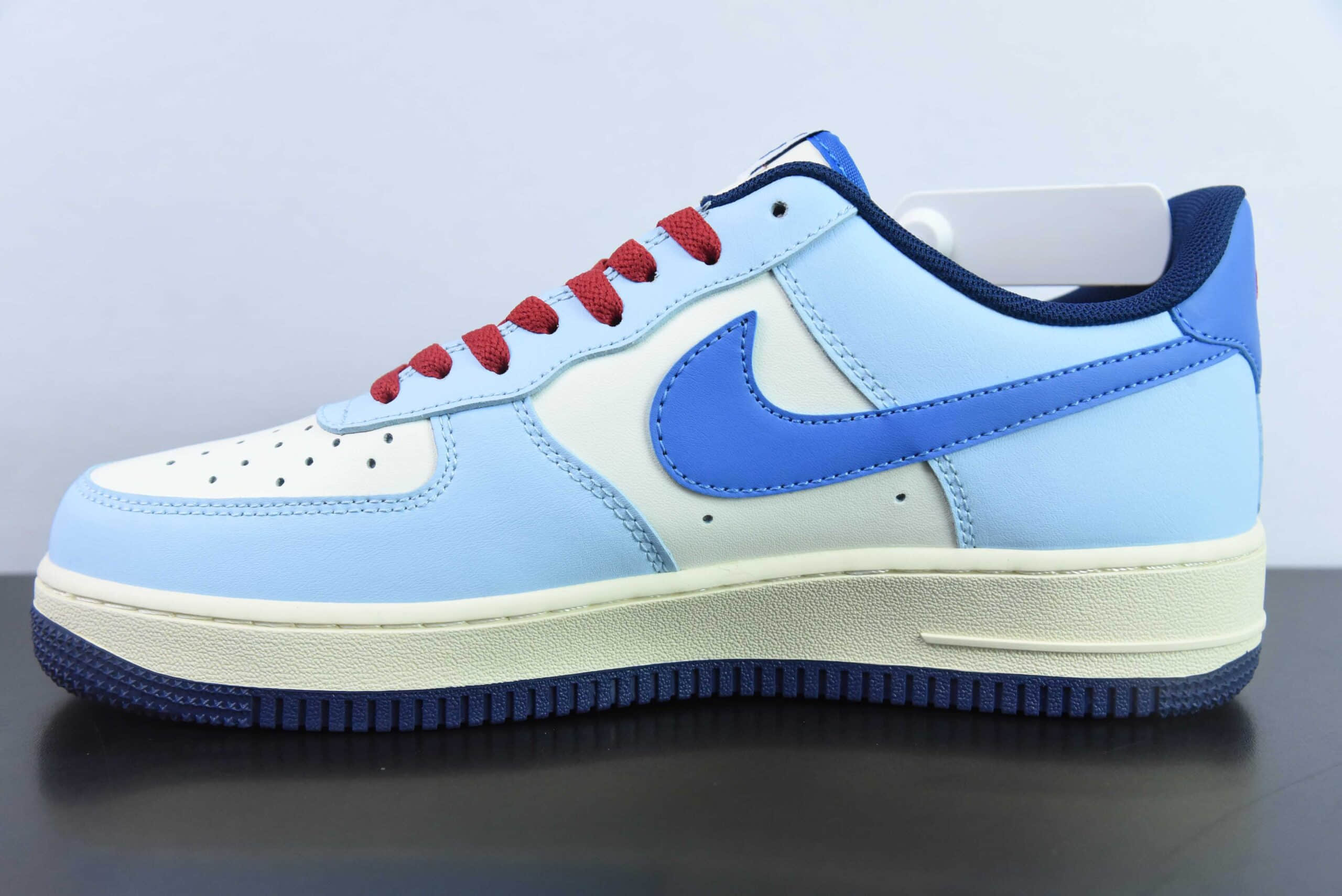 耐克Nike Air Force 1'07 Low Joker Red 小丑红空军一号低帮定制休闲板鞋纯原版本 货号：XL2402-333 