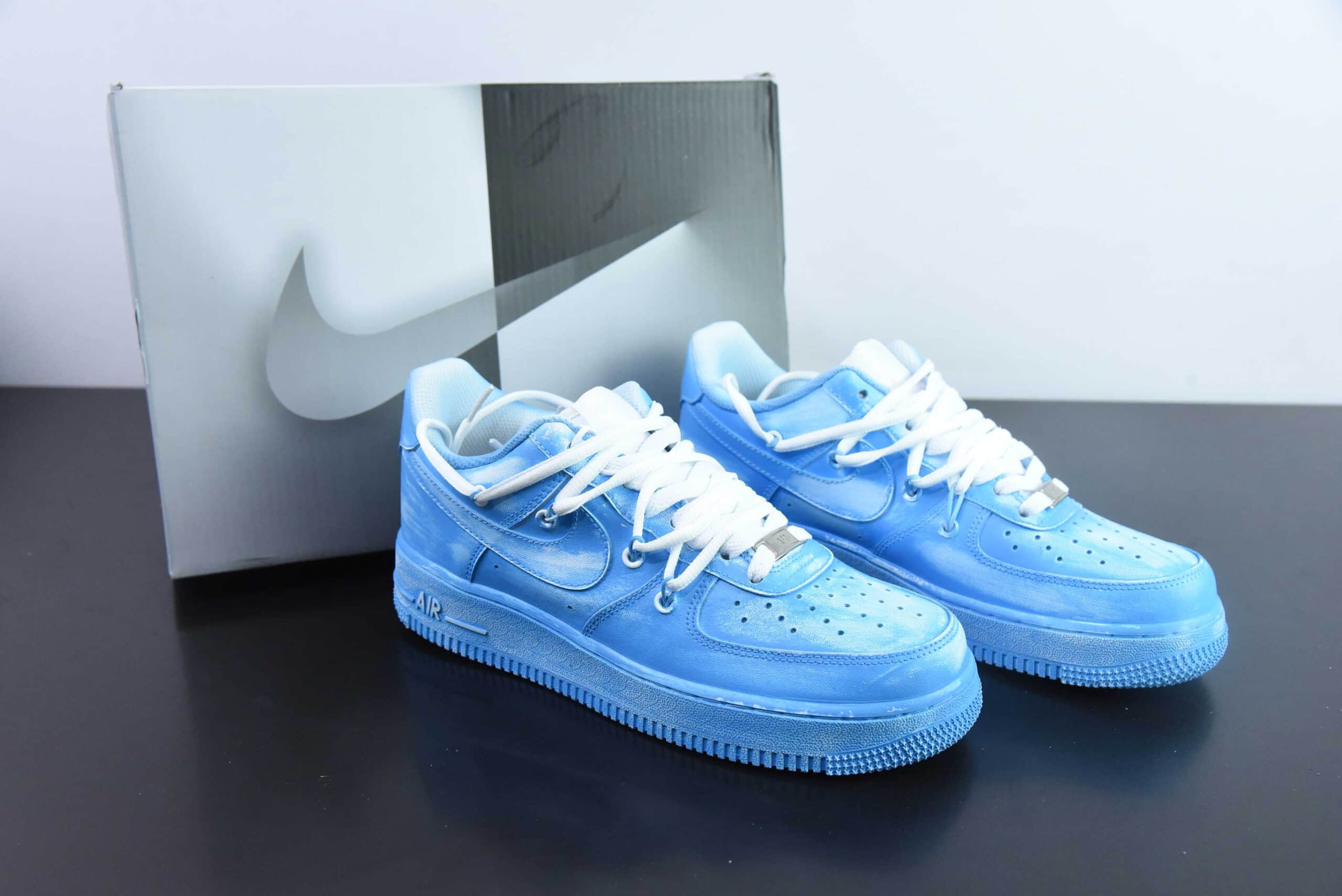 耐克Nike Air Force 1 Low 07 手绘喷绘蓝白空军一号低帮休闲板鞋纯原版本 货号:YY2024-929
