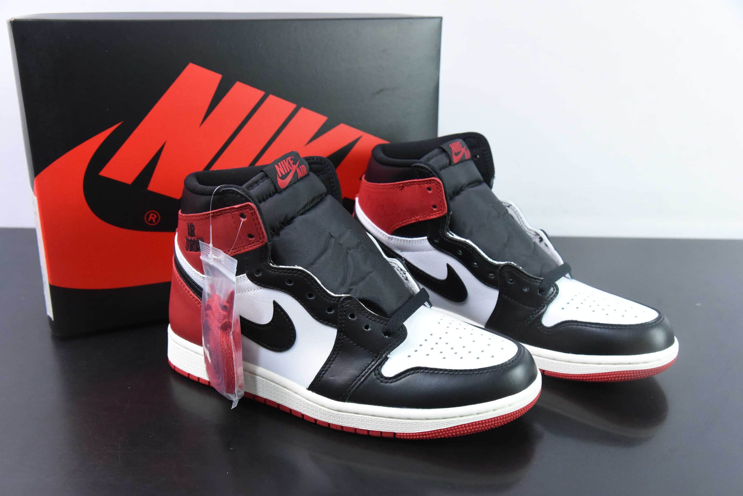 乔丹Air Jordan AJ1 Retro High 新黑脚趾高帮复古文化篮球鞋纯原版本 货号：DZ5485-106